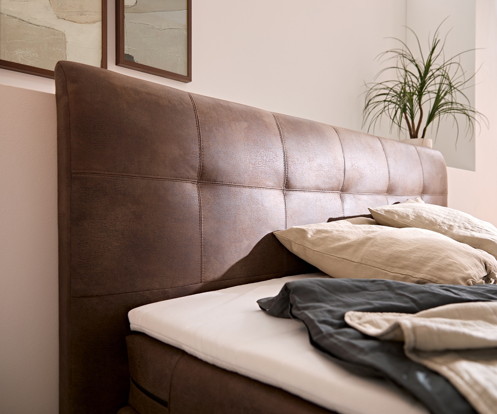Boxspringbett Amarillo 180x200 cm Braun mit Matratze, Topper und Bettkasten 6