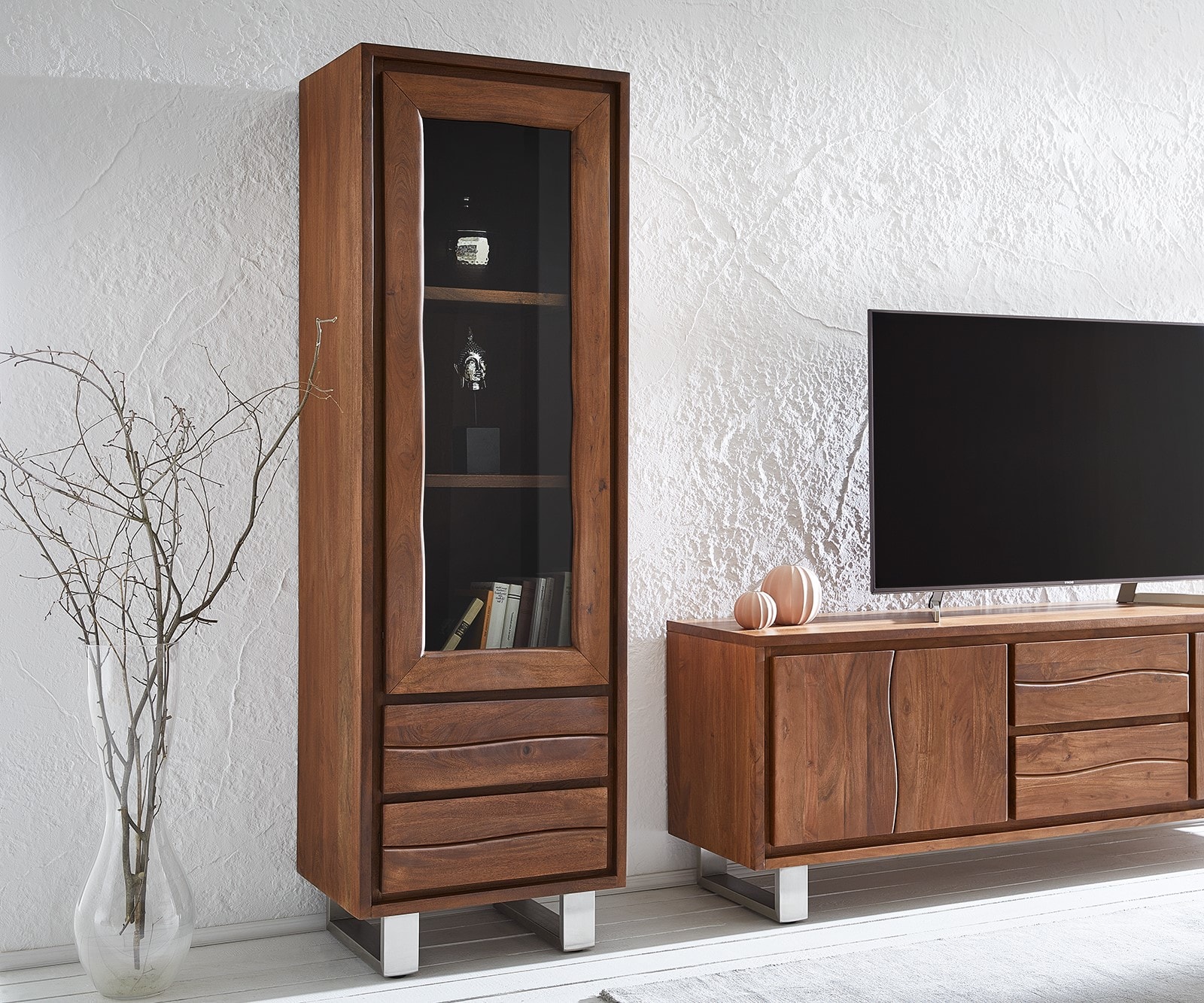 Highboard Live-Edge Glasvitrine Massivholz Edelstahl Füße 1 Highboard Live-Edge Glasvitrine Massivholz Edelstahl Füße 1