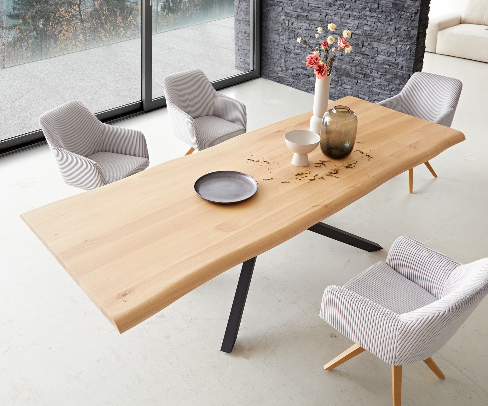 Esstisch Edge 260x100 Eiche Natur Kreuzgestell Rechteck Schwarz Live-Edge 4