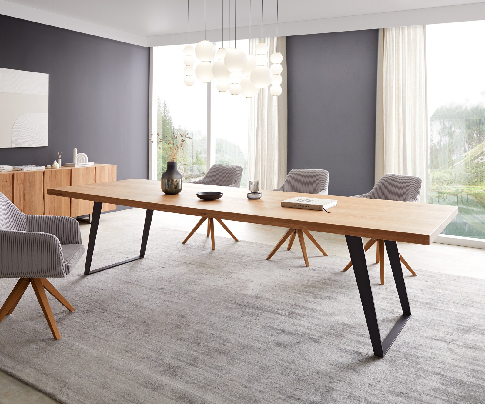 Esstisch Edge 300x100 Eiche Natur Metall Schräg Schwarz 1