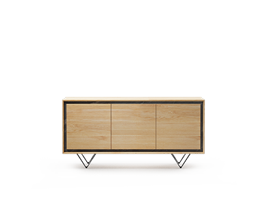 Sideboard aus Holz mit drei Türen