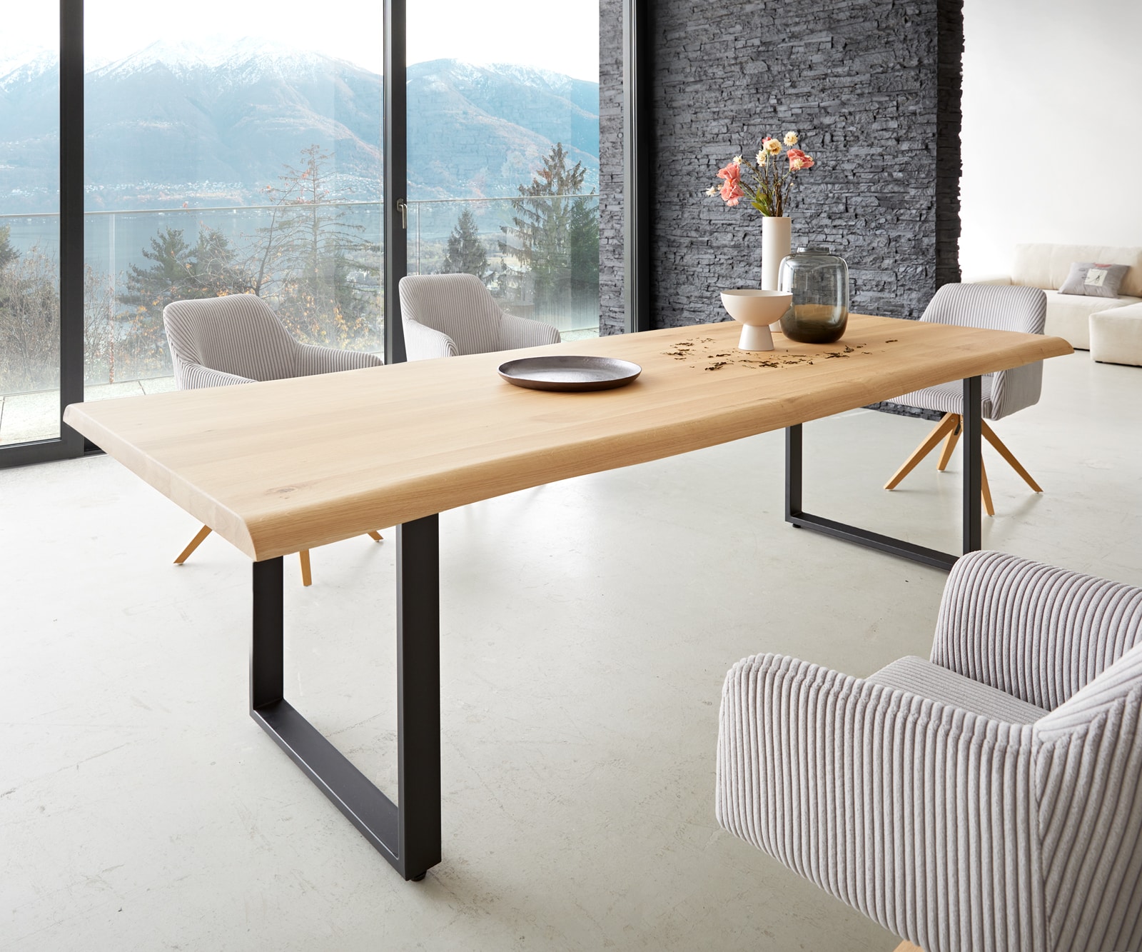 Esstisch Edge 260x100 Eiche Natur Metall Schmal schwarz Live-Edge 1