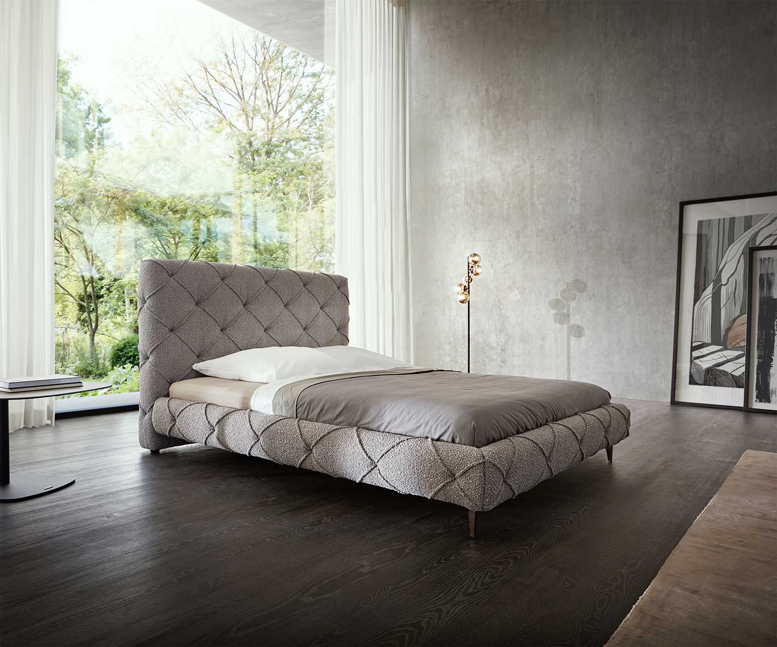 Designer Polsterbettgestell Nayara
