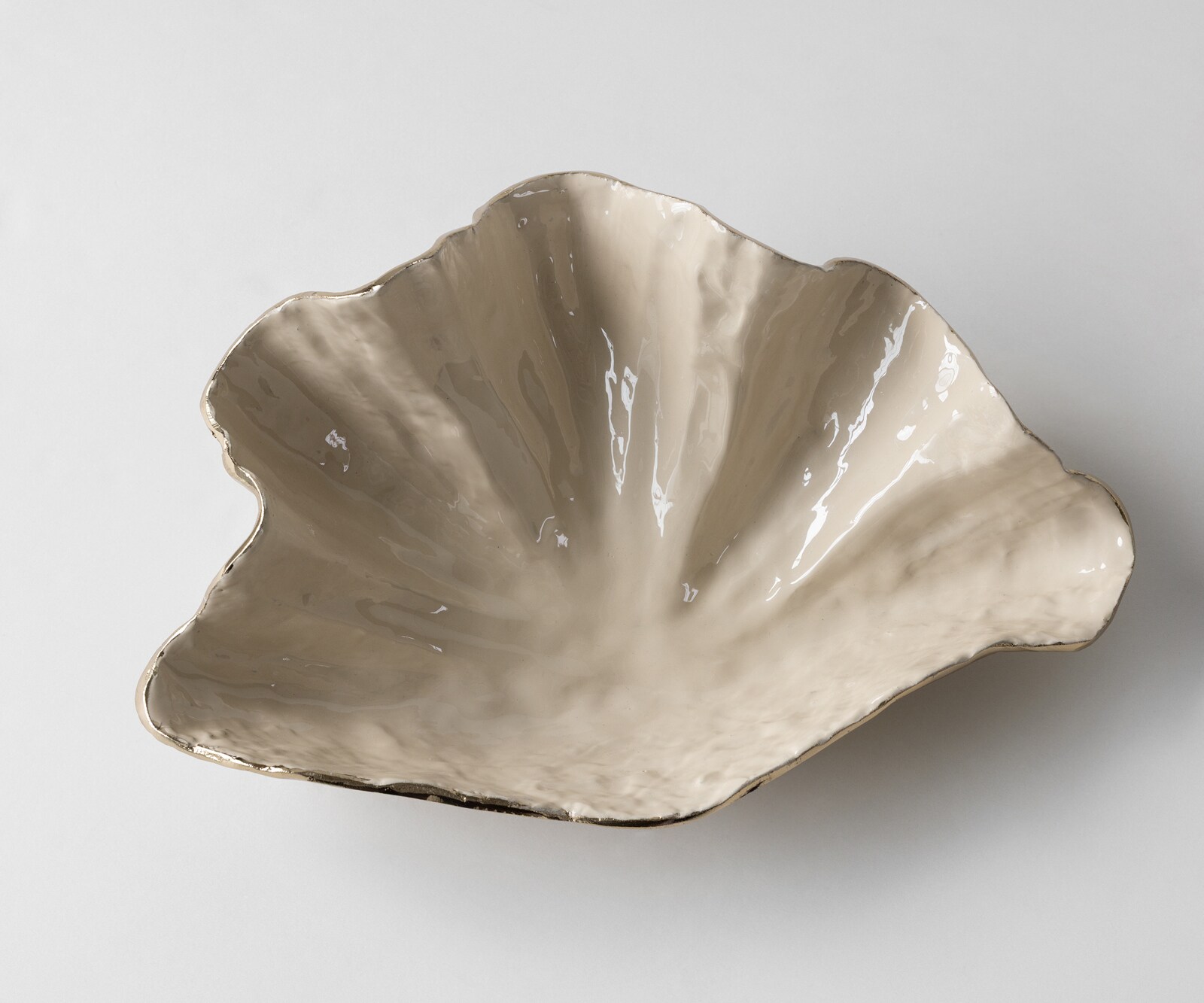 Schale Aurelia B46 x T31 x H15 cm Aluminium Champagner Ivory Handgemacht 3