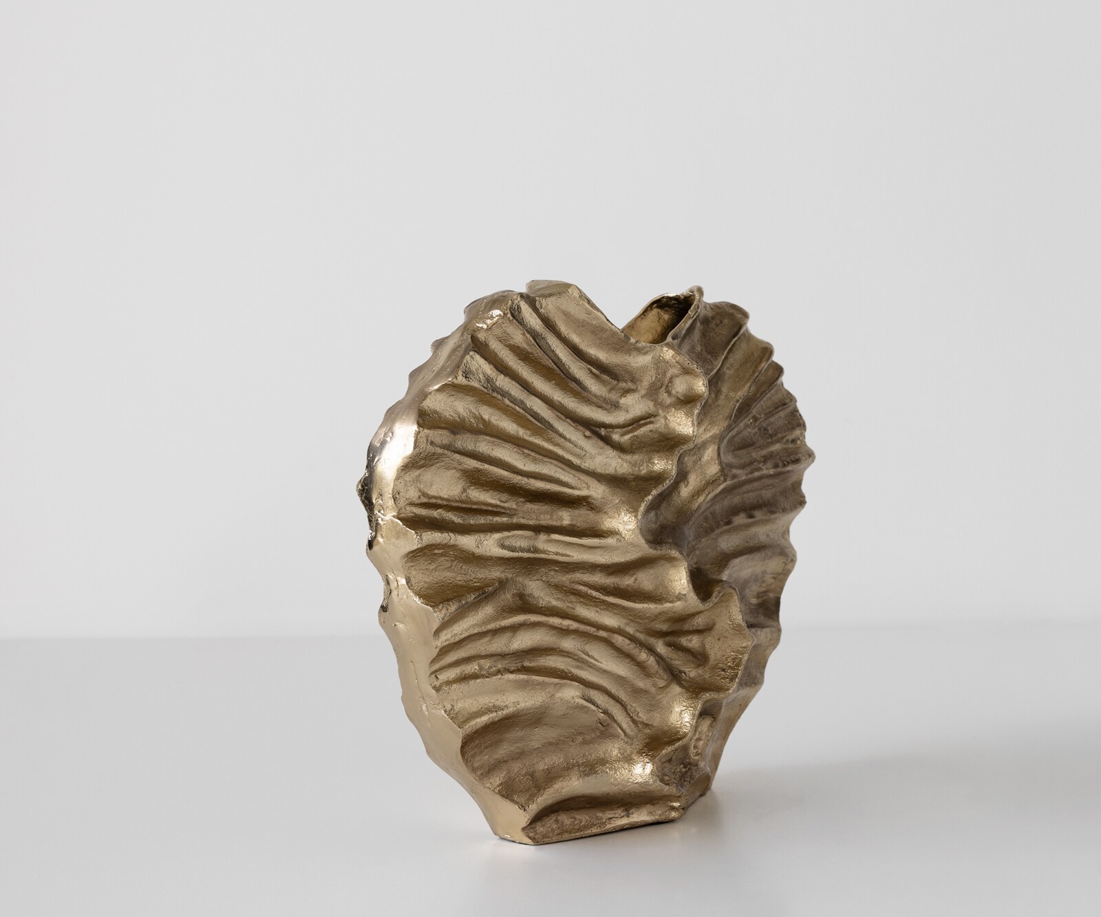 Vase Nerina B47 x T18 x H42 cm Aluminium Champagner Handgemacht 3