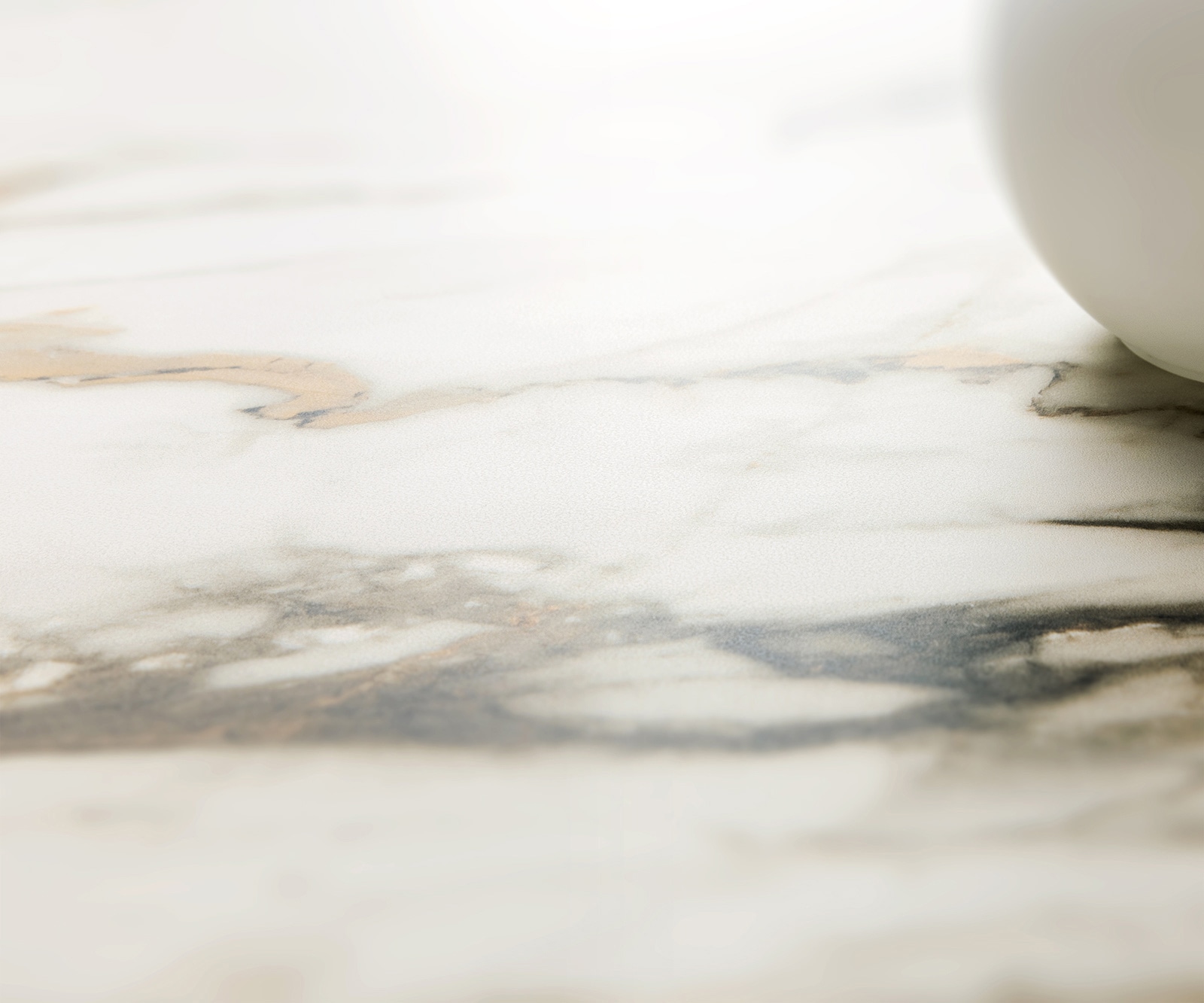 Esstisch Edge 300x100 Keramik Calacatta Luxe Weiß-Gold-Grau Pilier Edelstahl Graphit 4 Esstisch Edge 300x100 Keramik Calacatta Luxe Weiß-Gold-Grau Pilier Edelstahl Graphit 4