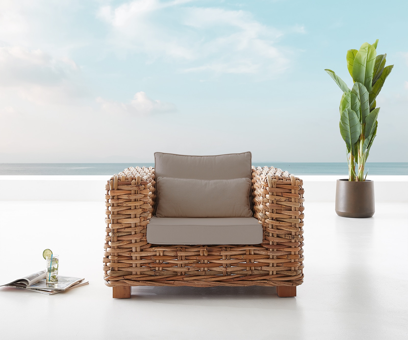 Loungesessel Nizza aus Rattan natur mit Kissen braun 1 Loungesessel Nizza aus Rattan natur mit Kissen braun 1