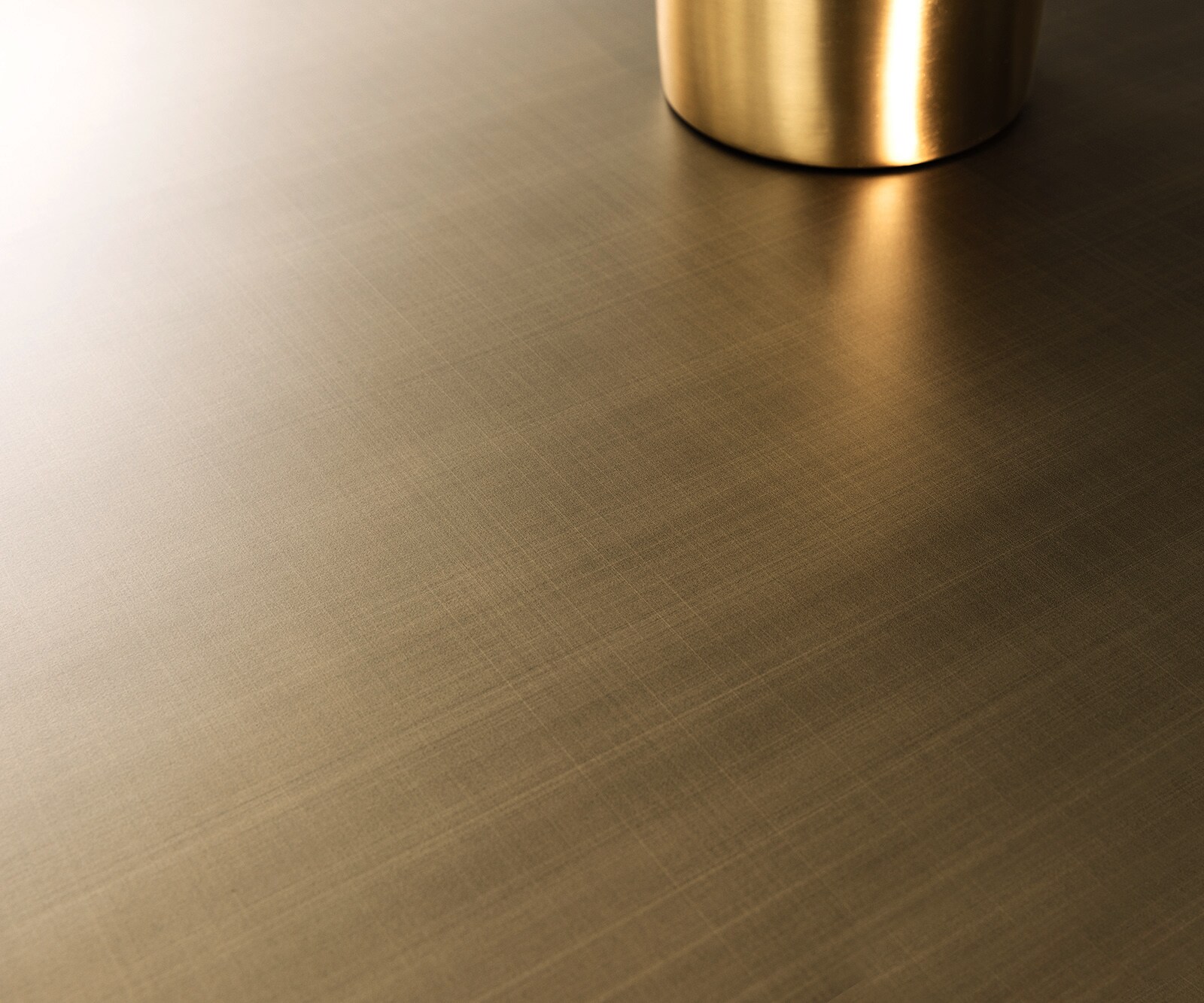 Couchtisch Ryo 120x30 cm Metallic Gold 2