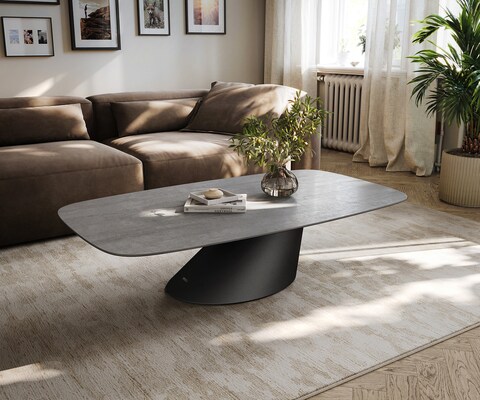 Couchtisch Edge Boot 135x80 cm Keramik Beton Grau Conis Metall Schwarz