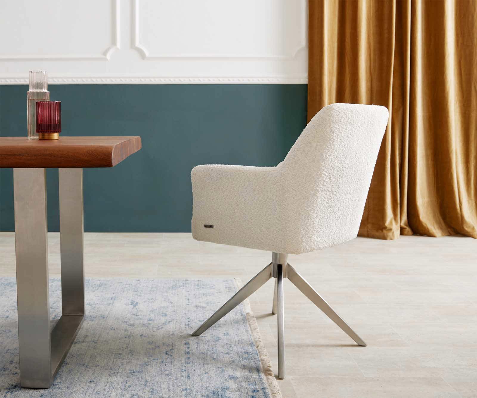 Drehstuhl Xana-Flex mit Armlehnen Bouclé Weiß Kreuzgestell breit Edelstahl 360° drehbar Taschenfederkern 4 Drehstuhl Xana-Flex mit Armlehnen Bouclé Weiß Kreuzgestell breit Edelstahl 360° drehbar Taschenfederkern 4