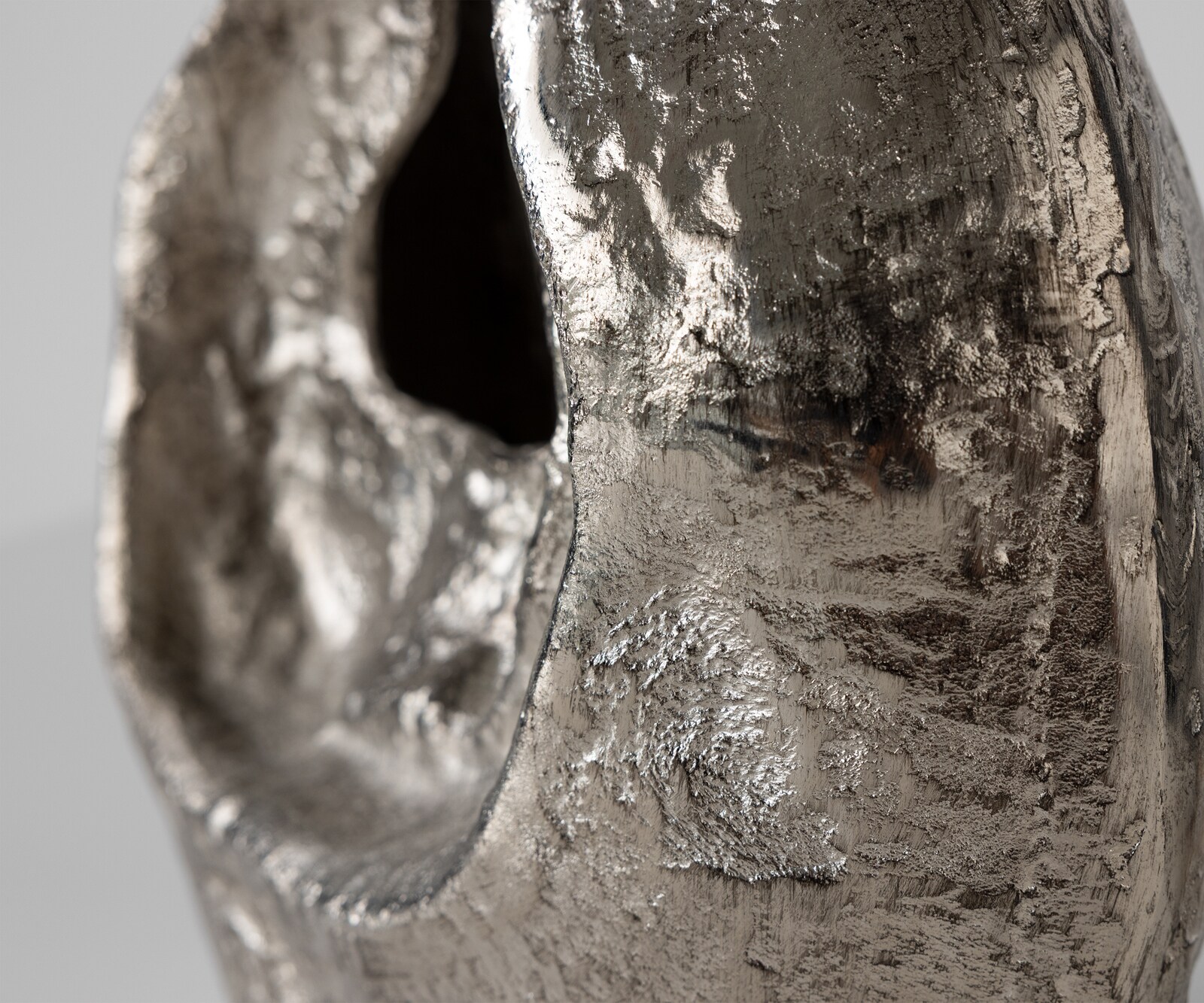Skulptur Nexora B40 x T17 x H42 cm Aluminium Platin Handgemacht 3