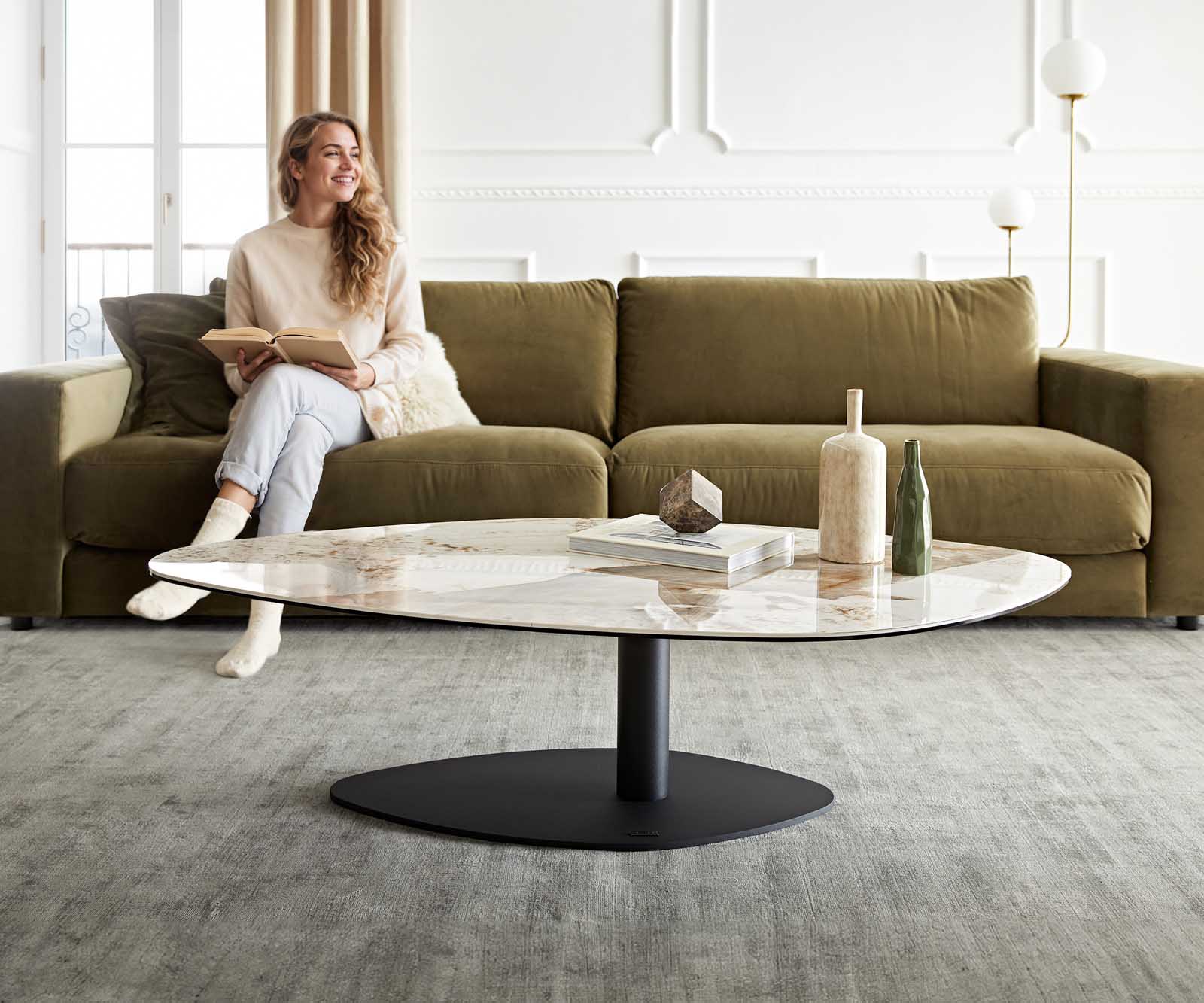 Couchtisch Vibana 140x80 cm Keramik Minas Melange Weiß-Beige Gestell Metall Schwarz 2 Couchtisch Vibana 140x80 cm Keramik Minas Melange Weiß-Beige Gestell Metall Schwarz 2