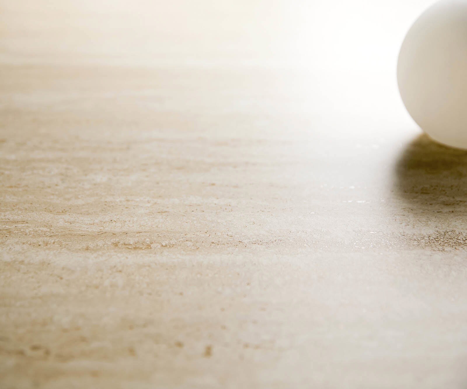 Esstisch Edge Boot 240x120 cm Keramik Travertin Natur Metall Schräg Weiß 5