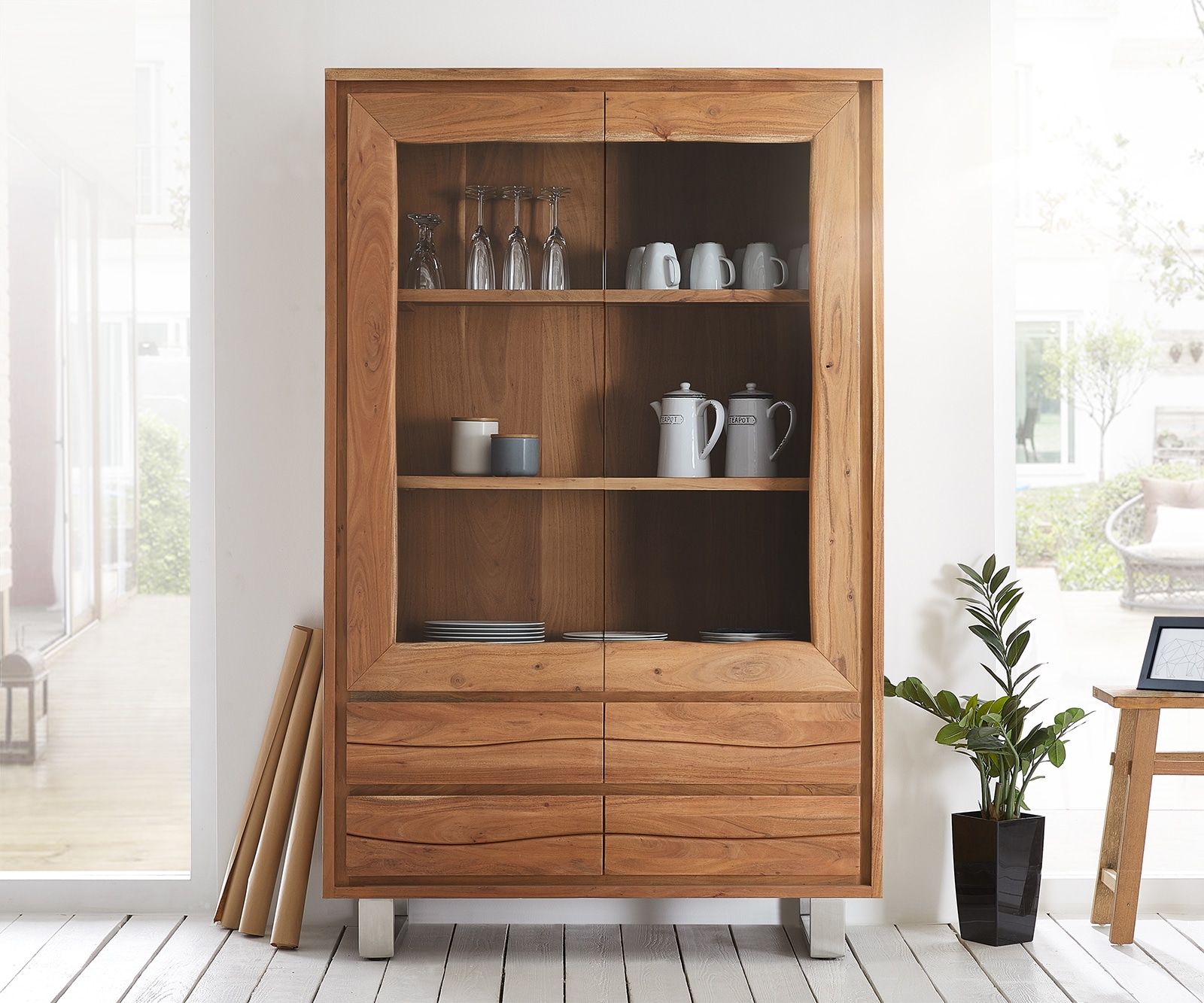 Vitrine Live-Edge 120x190 cm Akazie Natur gerade Kante 2 Türen 4 Schubladen Massiv 1 Vitrine Live-Edge 120x190 cm Akazie Natur gerade Kante 2 Türen 4 Schubladen Massiv 1