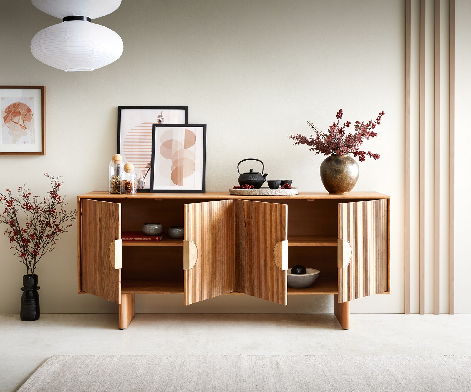 Sideboard Surimu 175 cm Akazie Hellbraun 4 Türen 2 Fächer Kork-Griff Holzfüße 4