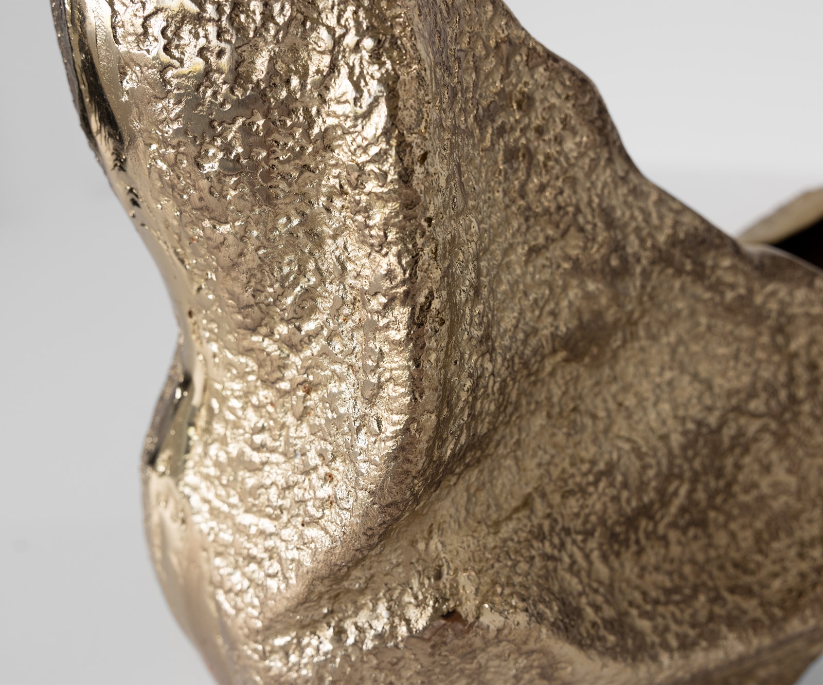 Vase Grotta B31 x T20 x H34 cm Aluminium Champagner Handgemacht 6