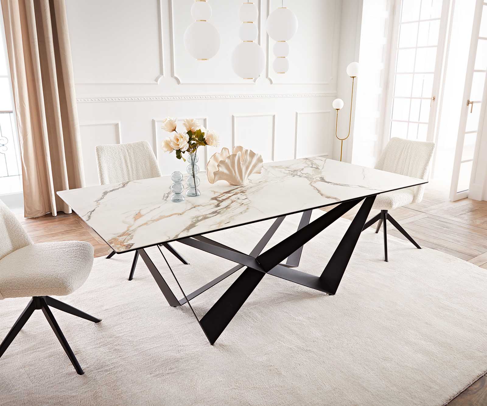 Esstisch Edge 200x100 Keramik Calacatta Luxe Weiß-Gold-Grau Spider Flachstahl Schwarz Esstisch Edge 200x100 Keramik Calacatta Luxe Weiß-Gold-Grau Spider Flachstahl Schwarz