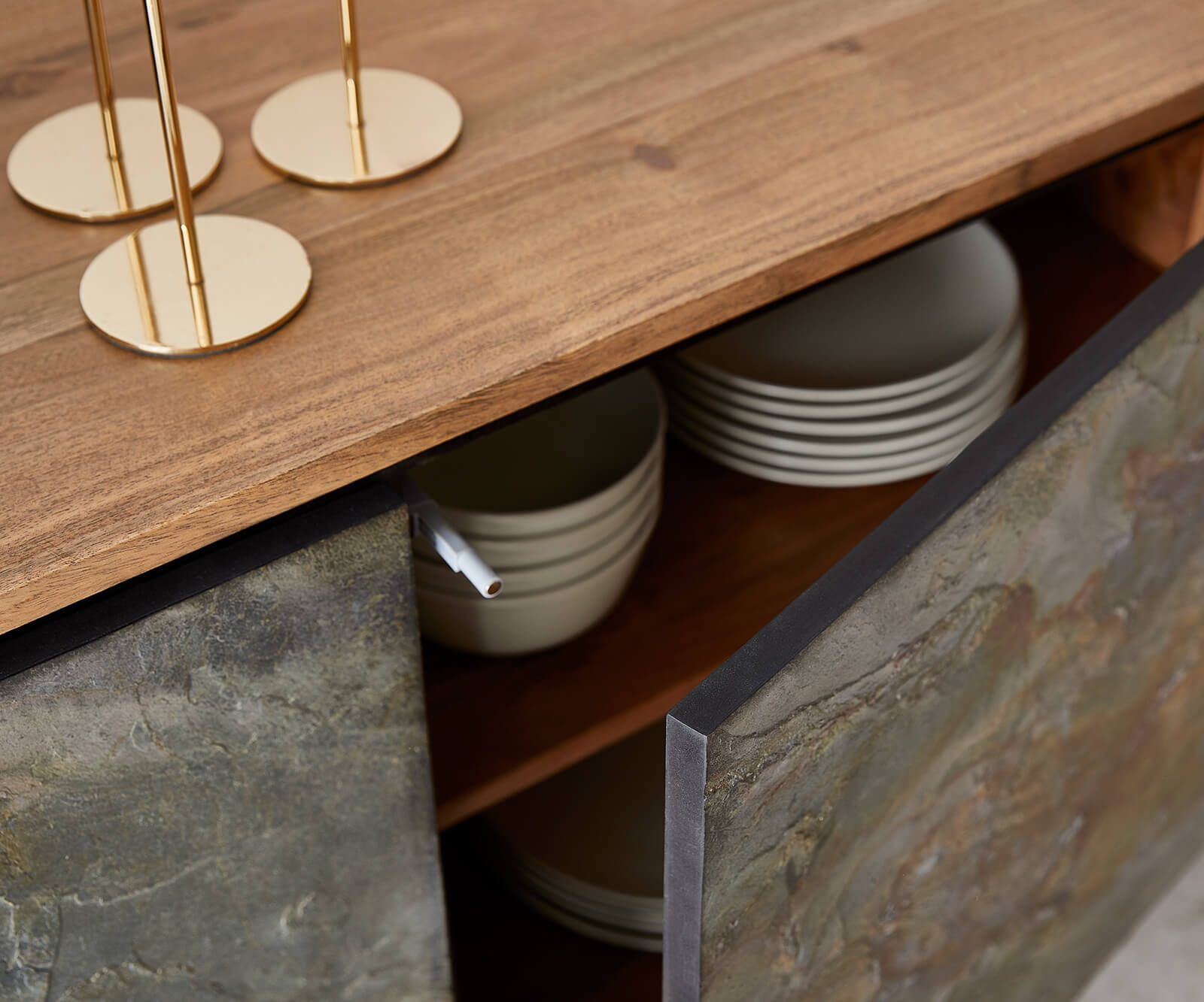 Sideboard Juwelo 175 cm Akazie Natur mit Steinfurnier  4