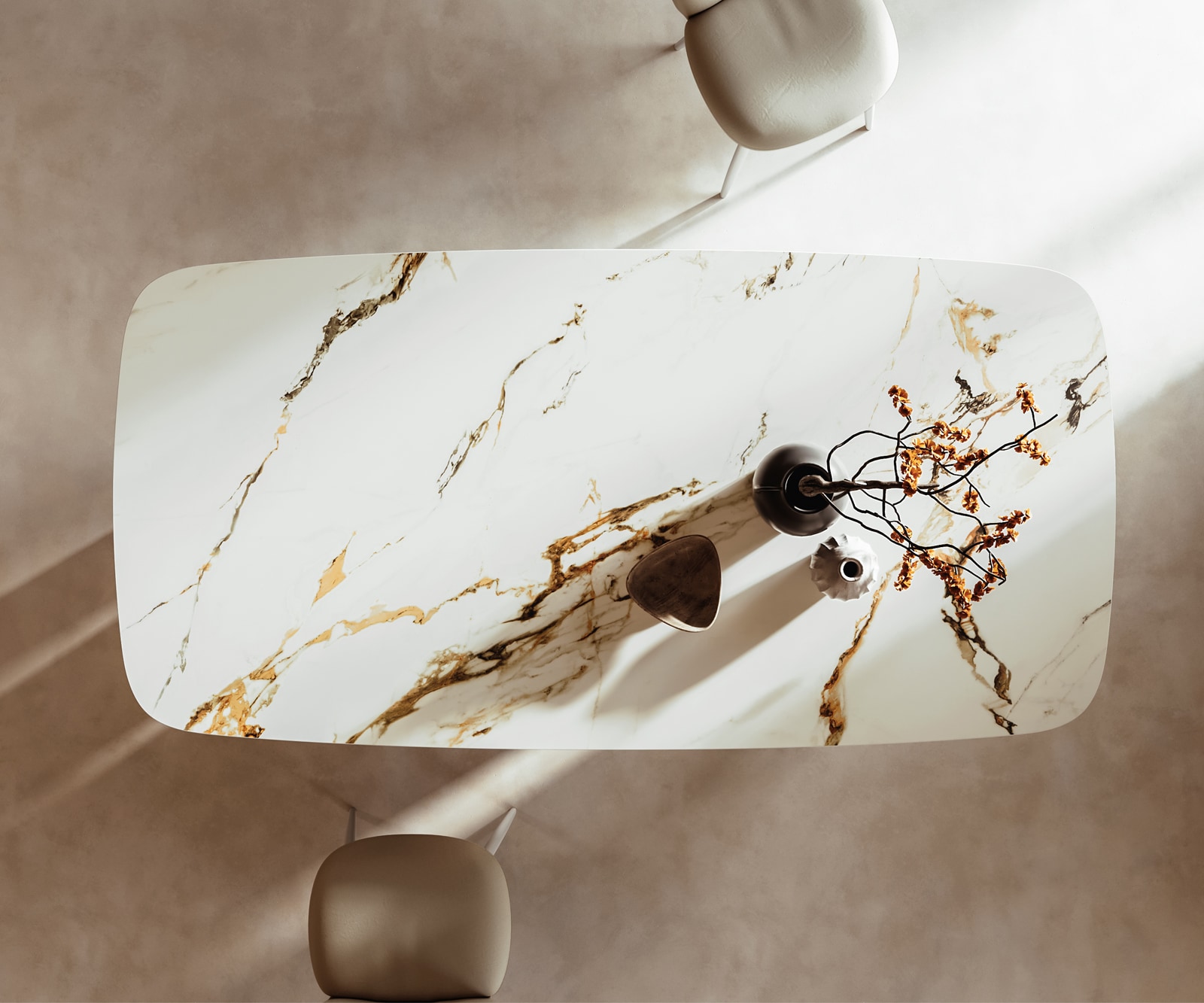 Esstisch Edge Boot 240x120 Keramik Calacatta Luxe Weiß-Gold-Grau Pilier Metall Weiß 5 Esstisch Edge Boot 240x120 Keramik Calacatta Luxe Weiß-Gold-Grau Pilier Metall Weiß 5