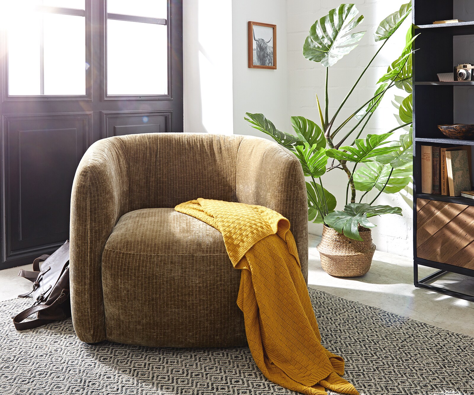 Cocktailsessel Caol 85x85 cm Chenille Gold 1
