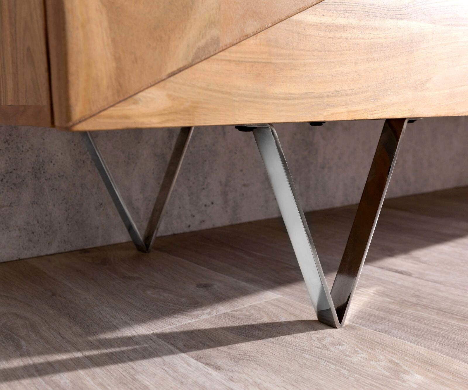 Design-Sideboard Wyatt 175 cm 3D Optik mittig Akazie Natur Edelstahl 3