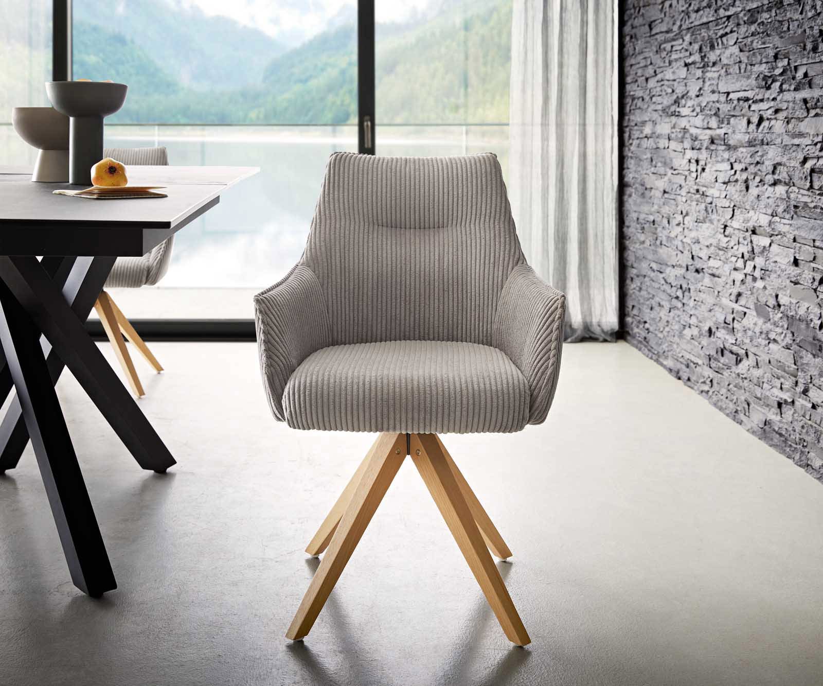 Drehstuhl Alja-Flex mit Armlehnen Cord Silbergrau Holzgestell kantig Natur 180° drehbar Taschenfederkern 1