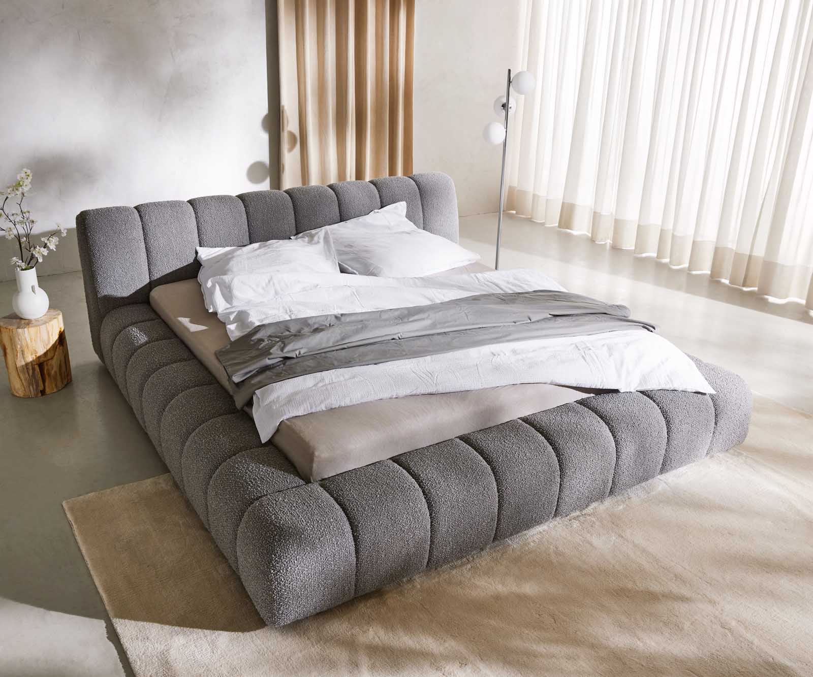Polsterbettgestell Cutio 180x200 cm Bouclé Silbergrau 1
