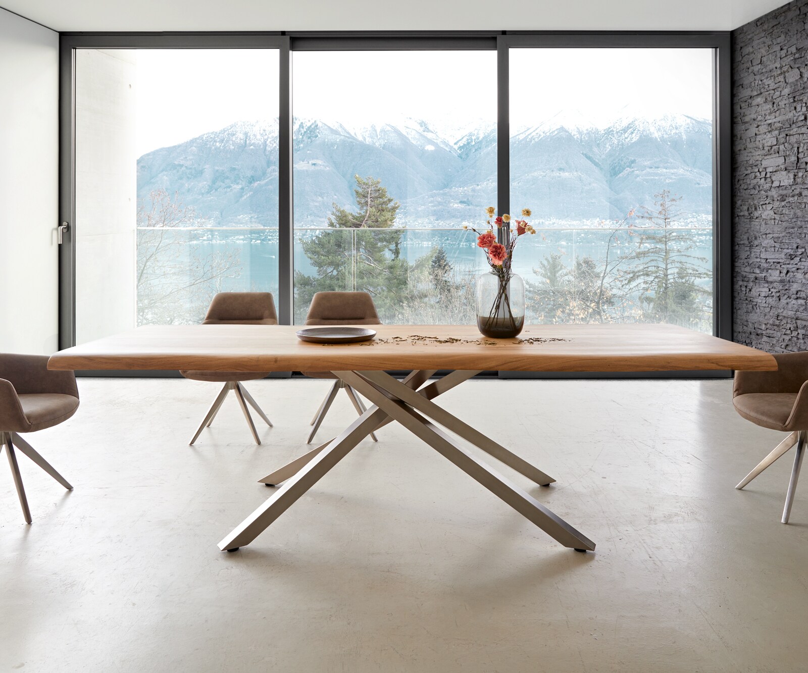 Esstisch Edge 260x100 XL Akazie Natur Kreuzgestell Rechteck Edelstahl Live-Edge 2