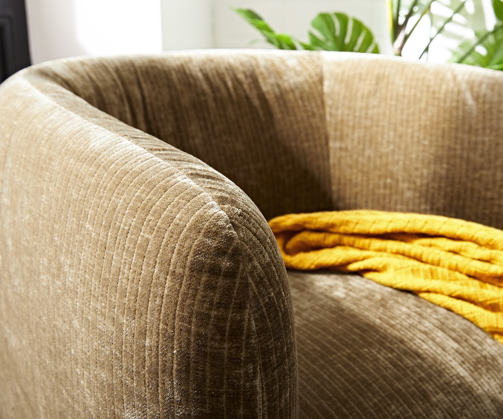 Cocktailsessel Caol 85x85 cm Chenille Gold 3