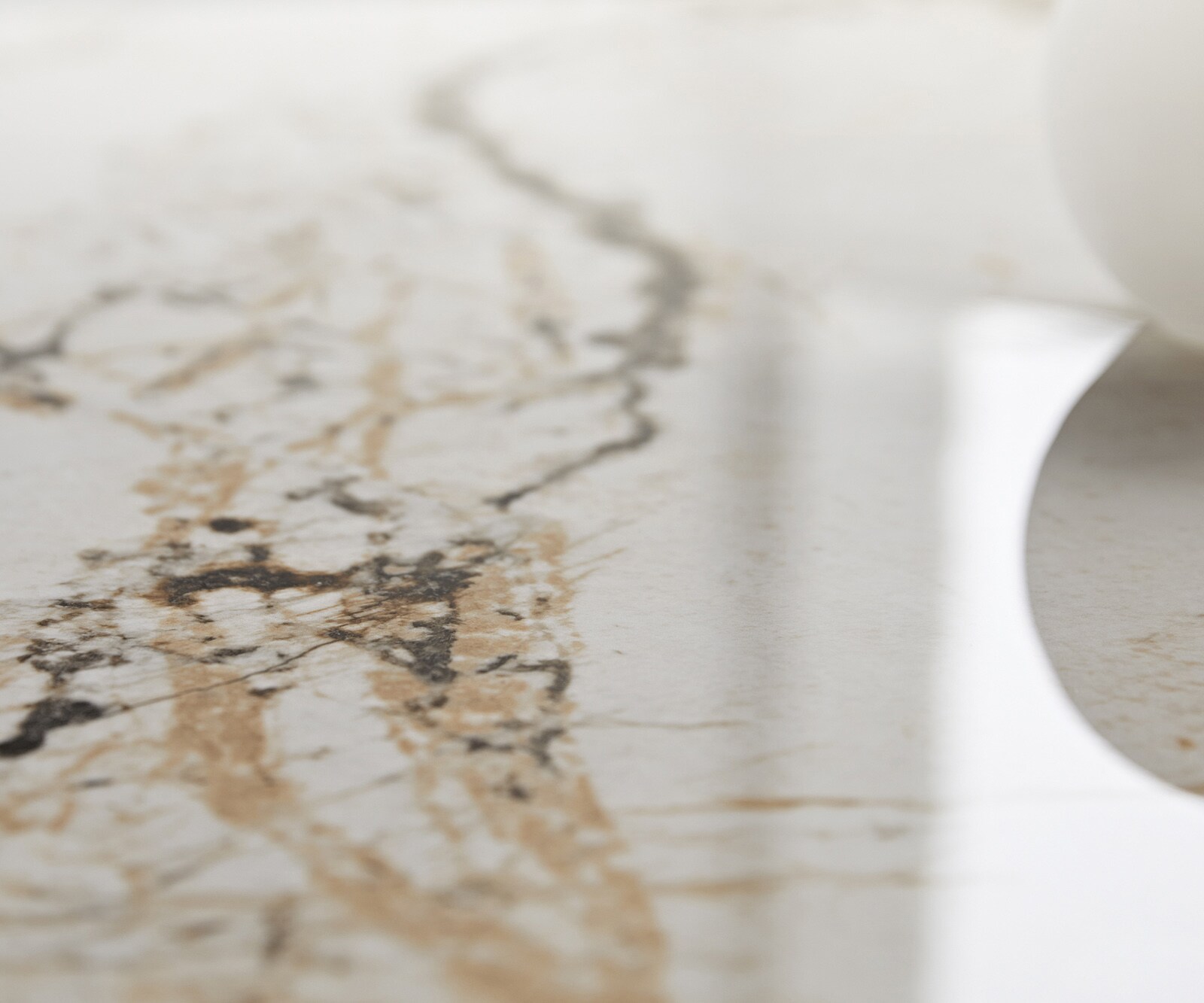 Esstisch Edge Oval 280x130 Keramik Minas Melange Weiß-Beige Troa Edelstahl Graphit 4