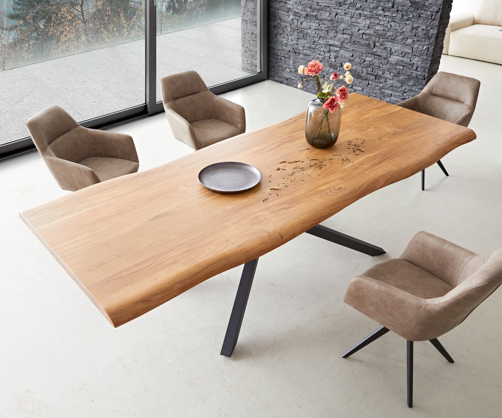 Esstisch Edge 260x100 XL Akazie Natur Kreuzgestell Rechteck Schwarz Live-Edge 4