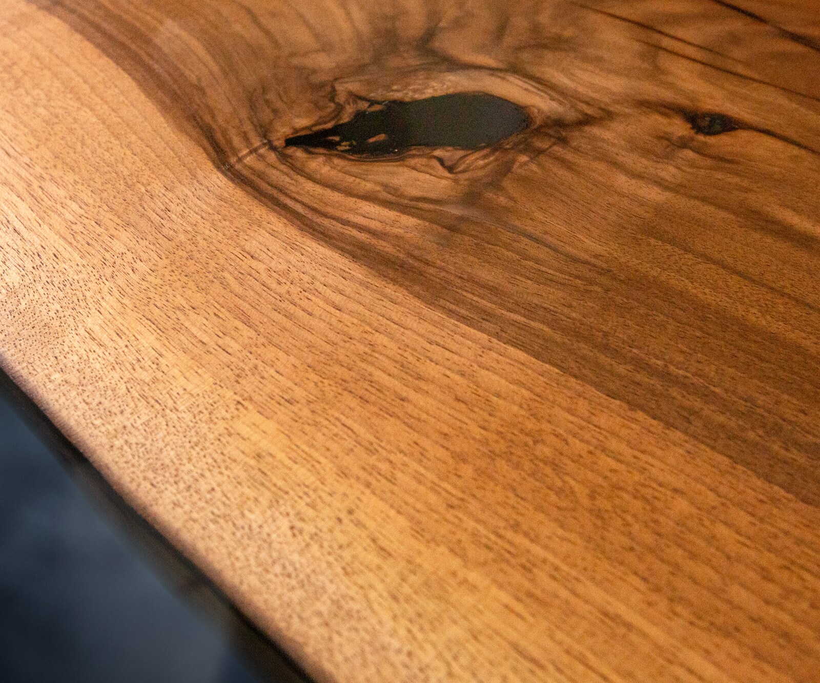 Tischplatte Walnuss Natur 200 cm Epoxid Schwarz-Transparent Unikat Nr. 32333 2