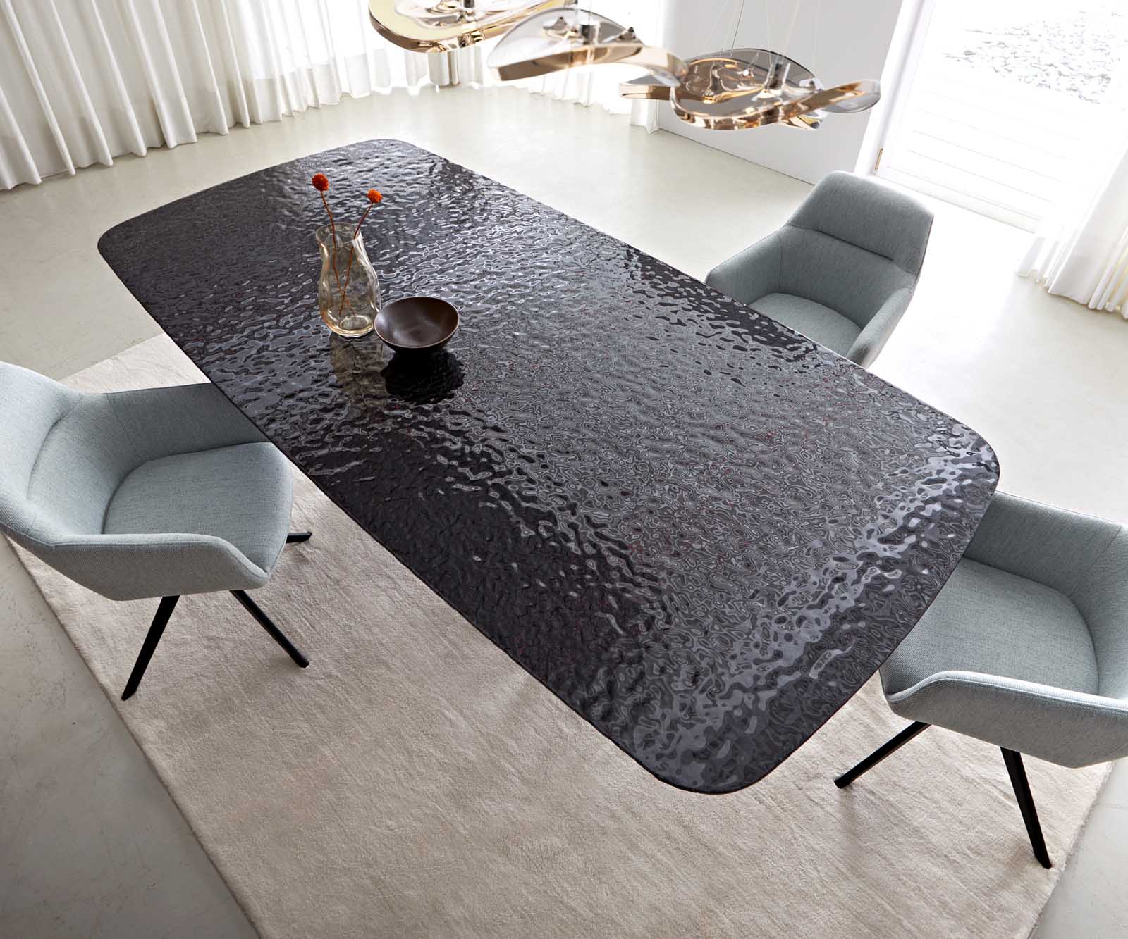 Esstisch Edge Boot 240x120 Reliefglas Rauchschwarz 3D-Design V-Gestell Flachstahl Schwarz 6 Esstisch Edge Boot 240x120 Reliefglas Rauchschwarz 3D-Design V-Gestell Flachstahl Schwarz 6