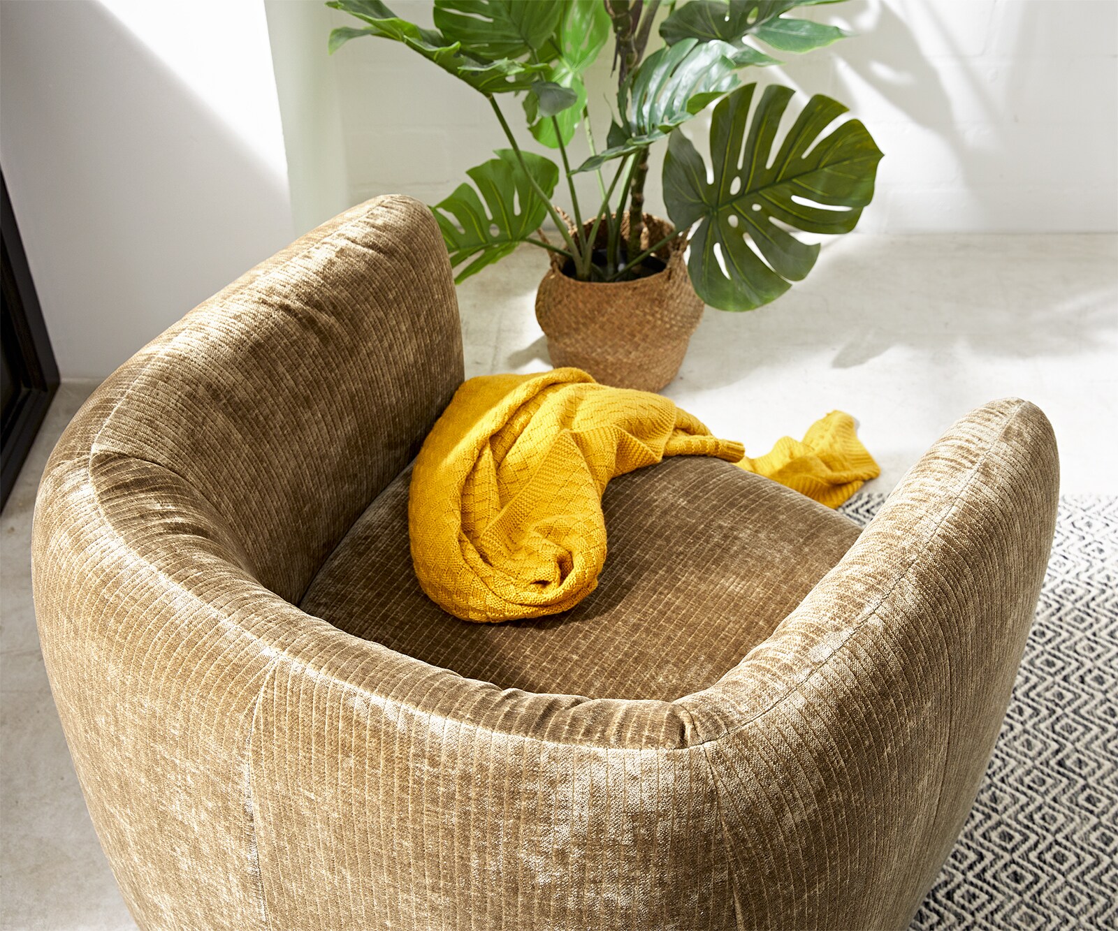 Cocktailsessel Caol 85x85 cm Chenille Gold 4