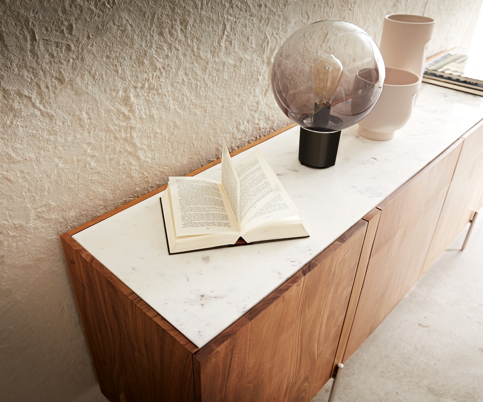 Sideboard Secara 200 cm Akazie Natur 4 Türen 2 Schübe Marmor Füße Edelstahl 6