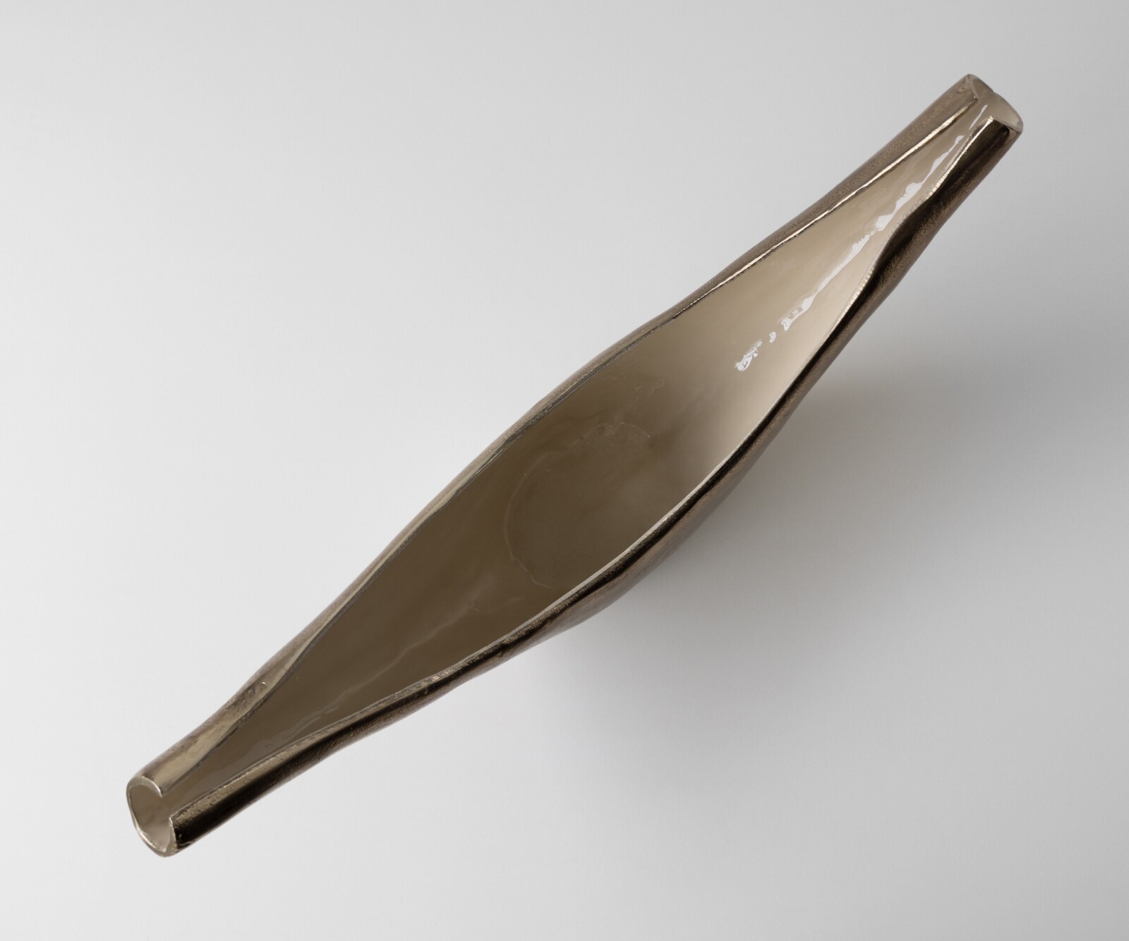 Skulptur Navira B77 x T17 x H31 cm Aluminium Champagner Ivory Handgemacht 3