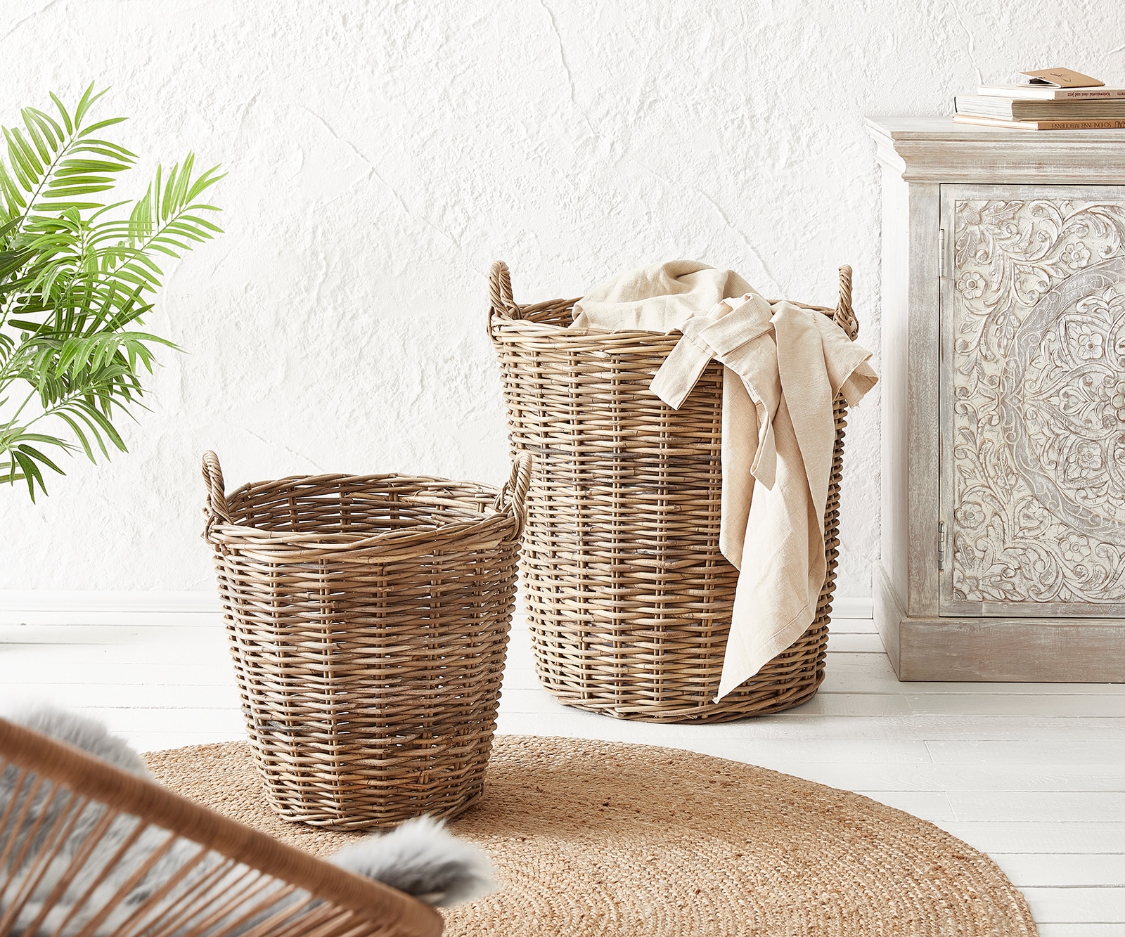 Wäschekörbe (2er Set) geflochten aus Kubu (Rattan) grau  Wäschekörbe (2er Set) geflochten aus Kubu (Rattan) grau