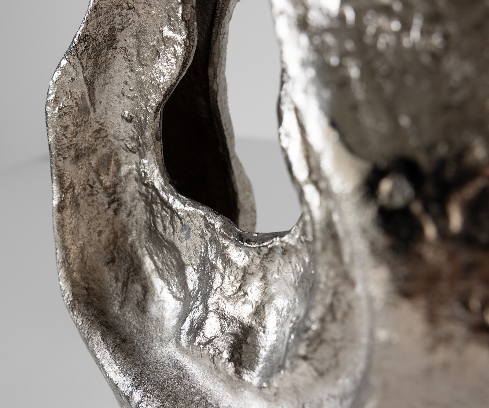 Skulptur Nexora B40 x T17 x H42 cm Aluminium Platin Handgemacht 2