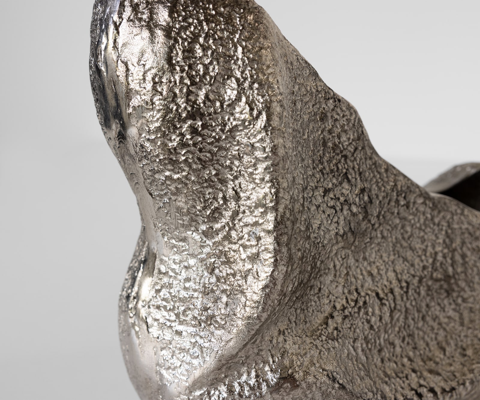Vase Grotta B31 x T20 x H34 cm Aluminium Platin Handgemacht 5