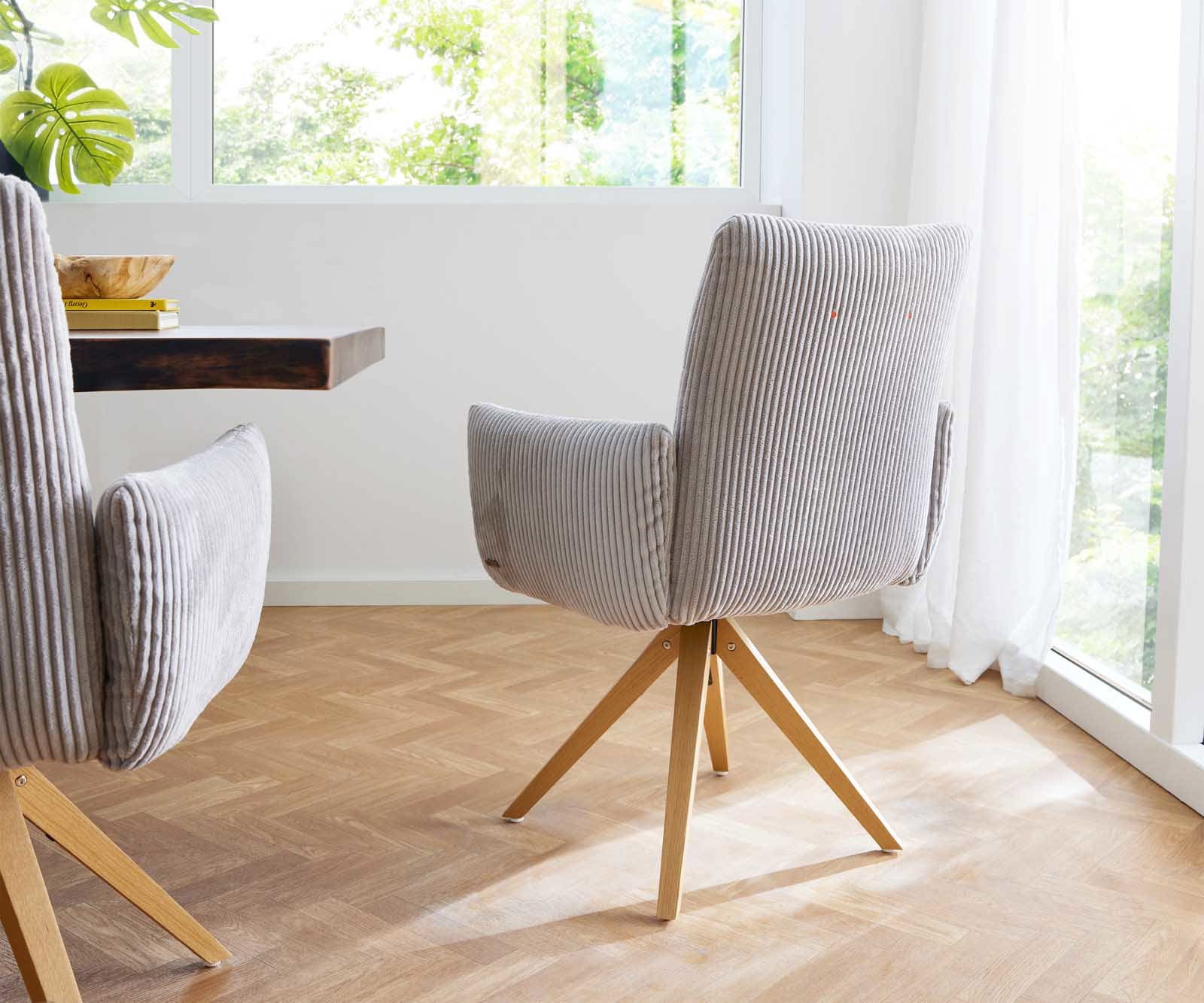 Drehstuhl Jova-Flex mit Armlehnen Cord Silbergrau Holzgestell kantig Natur 180° drehbar Taschenfederkern 4 Drehstuhl Jova-Flex mit Armlehnen Cord Silbergrau Holzgestell kantig Natur 180° drehbar Taschenfederkern 4