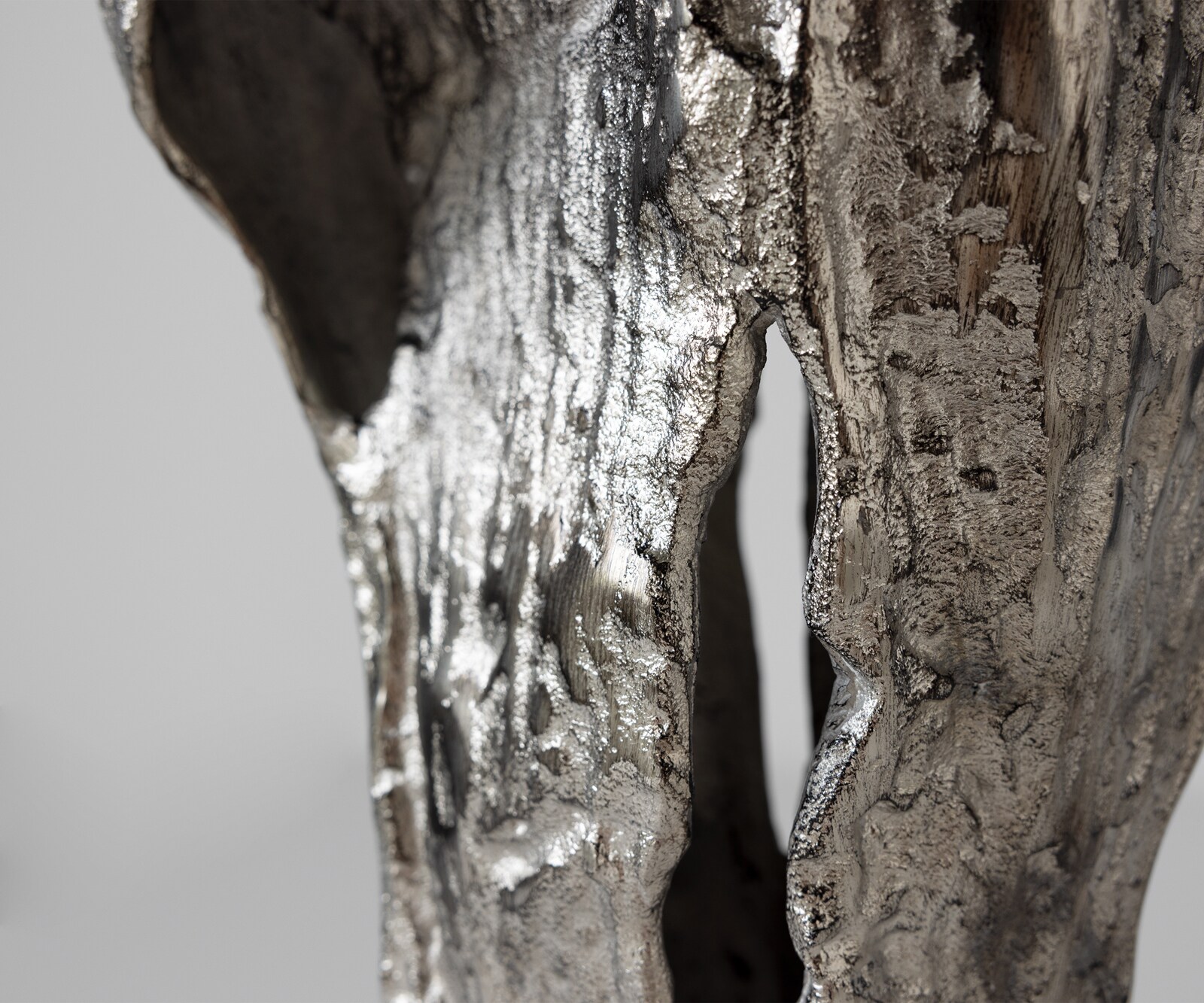 Vase Cortana B25 x T19 x H47 cm Aluminium Platin Handgemacht 3