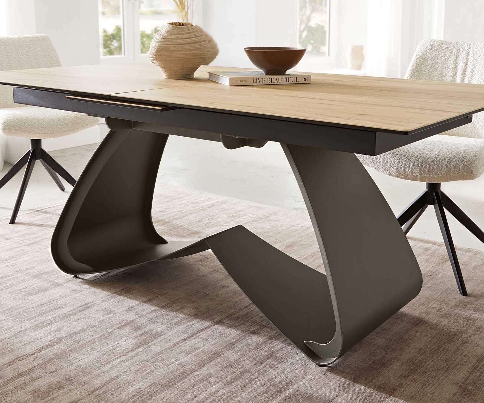 Esstisch Edge 180-220x100 Keramik Laminam® Sabbia Eichefarbig W-Gestell Effektfinish Titan Ausziehbar 6