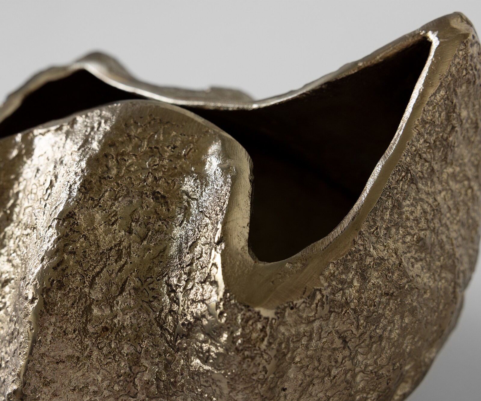 Vase Cratera B29 x T24 x H19 cm Aluminium Champagner Handgemacht 4