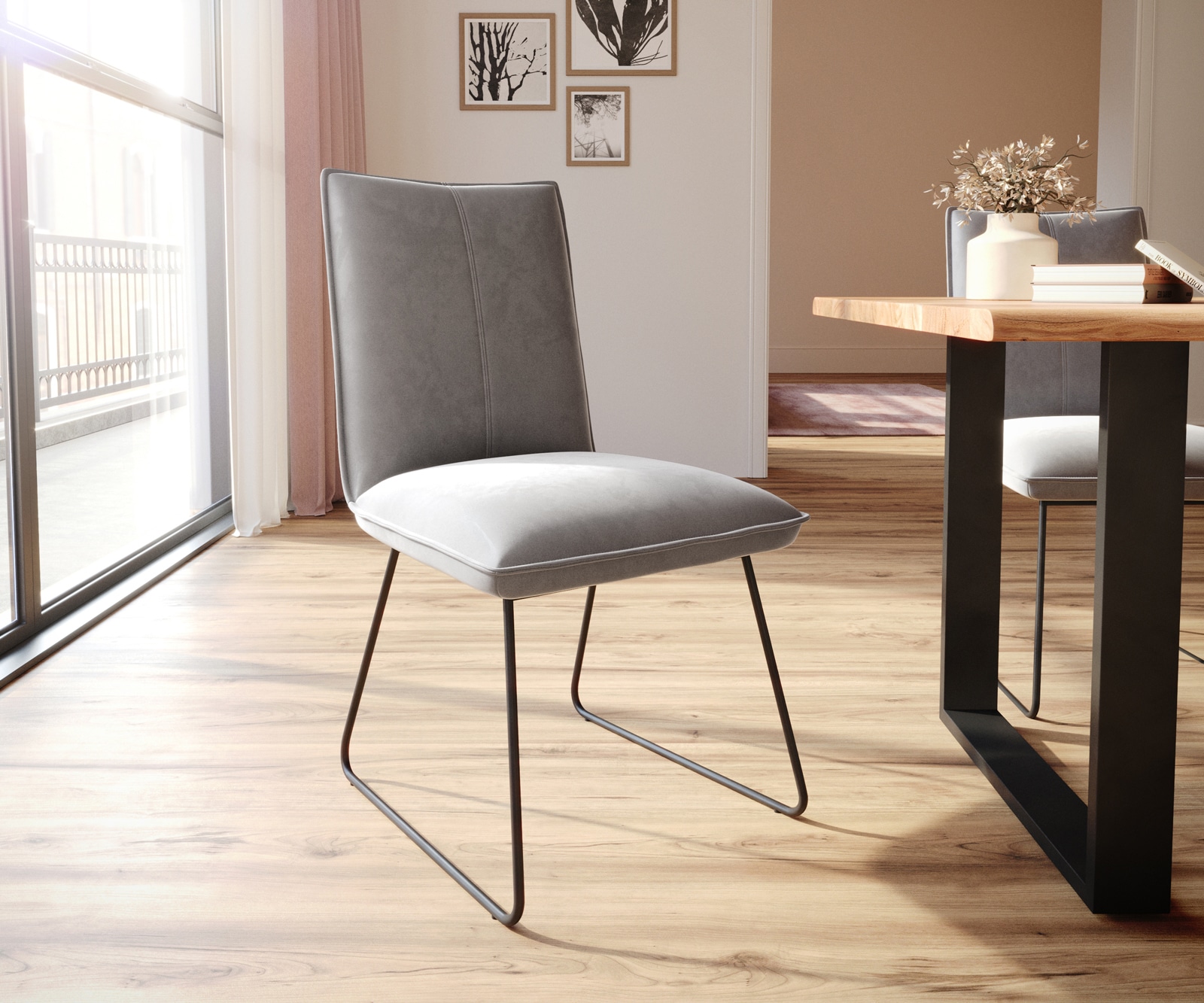 Esszimmerstuhl Lelio-Flex Samt Grau Kufengestell Schwarz Taschenfederkern Esszimmerstuhl Lelio-Flex Samt Grau Kufengestell Schwarz Taschenfederkern