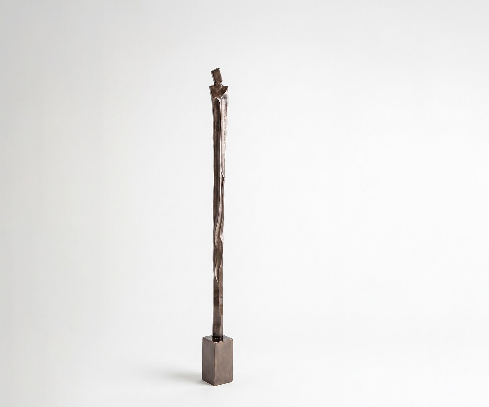Figurine Statera l12 x P12 x H163 cm Aluminium Mokka Bronze Faite main