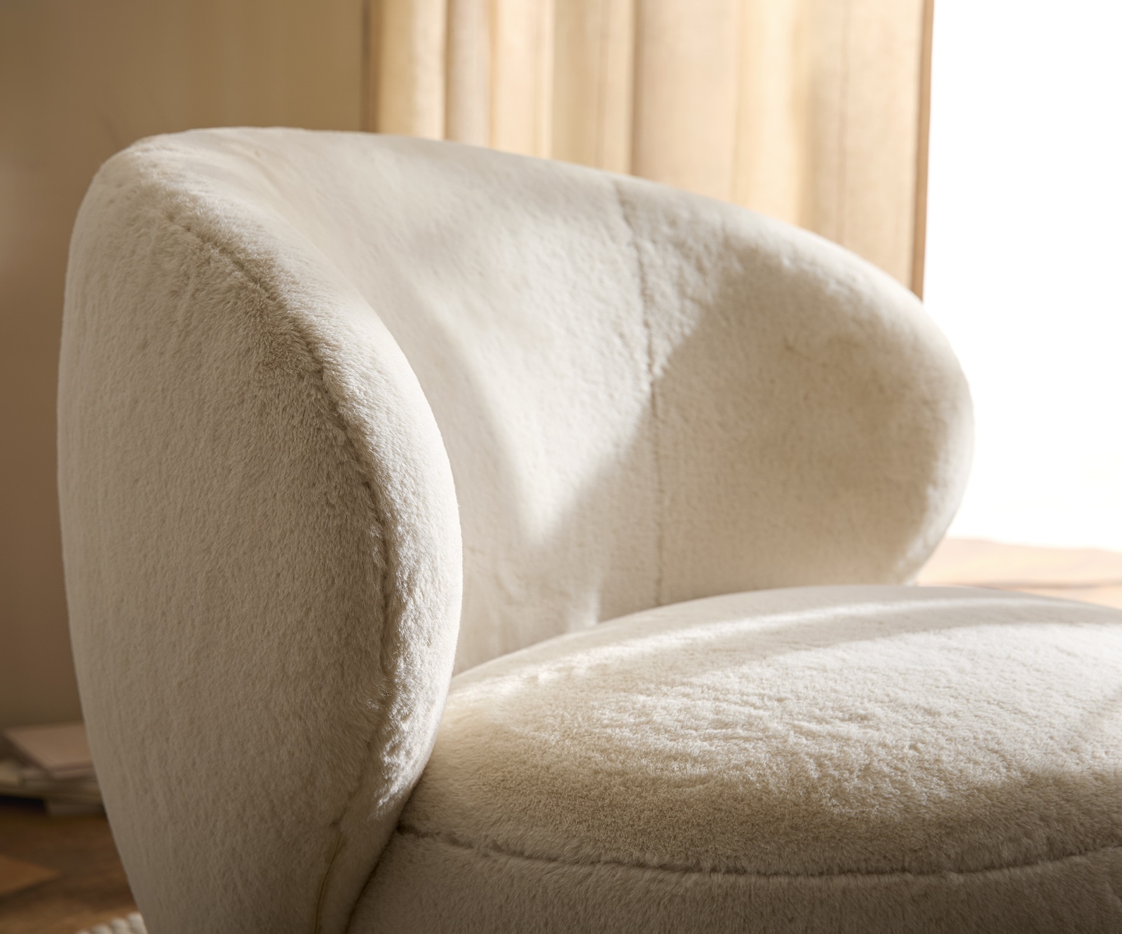 Loungesessel Pulo 80x80 cm Plüsch Creme-Weiß 5 Loungesessel Pulo 80x80 cm Plüsch Creme-Weiß 5