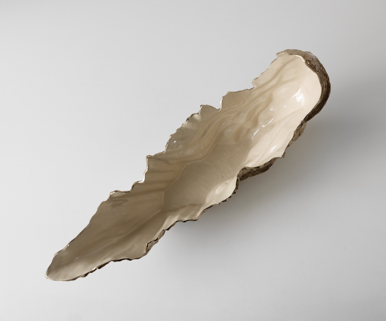 Schale Maris B78 x T24 x H38 cm Aluminium Champagner Ivory Handgemacht 3
