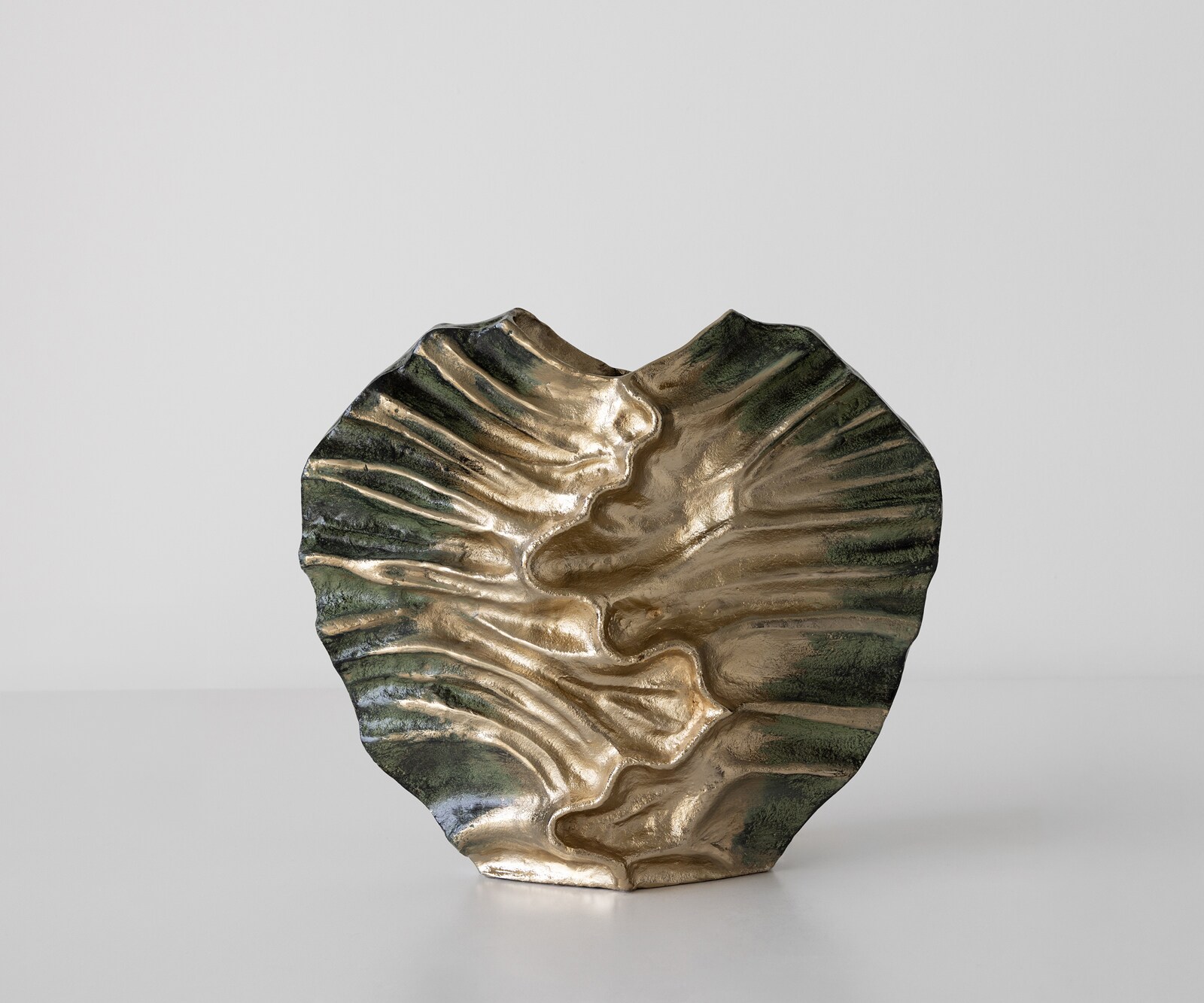 Vase Nerina B47 x T18 x H42 cm Aluminium Verde Antico Handgemacht 2