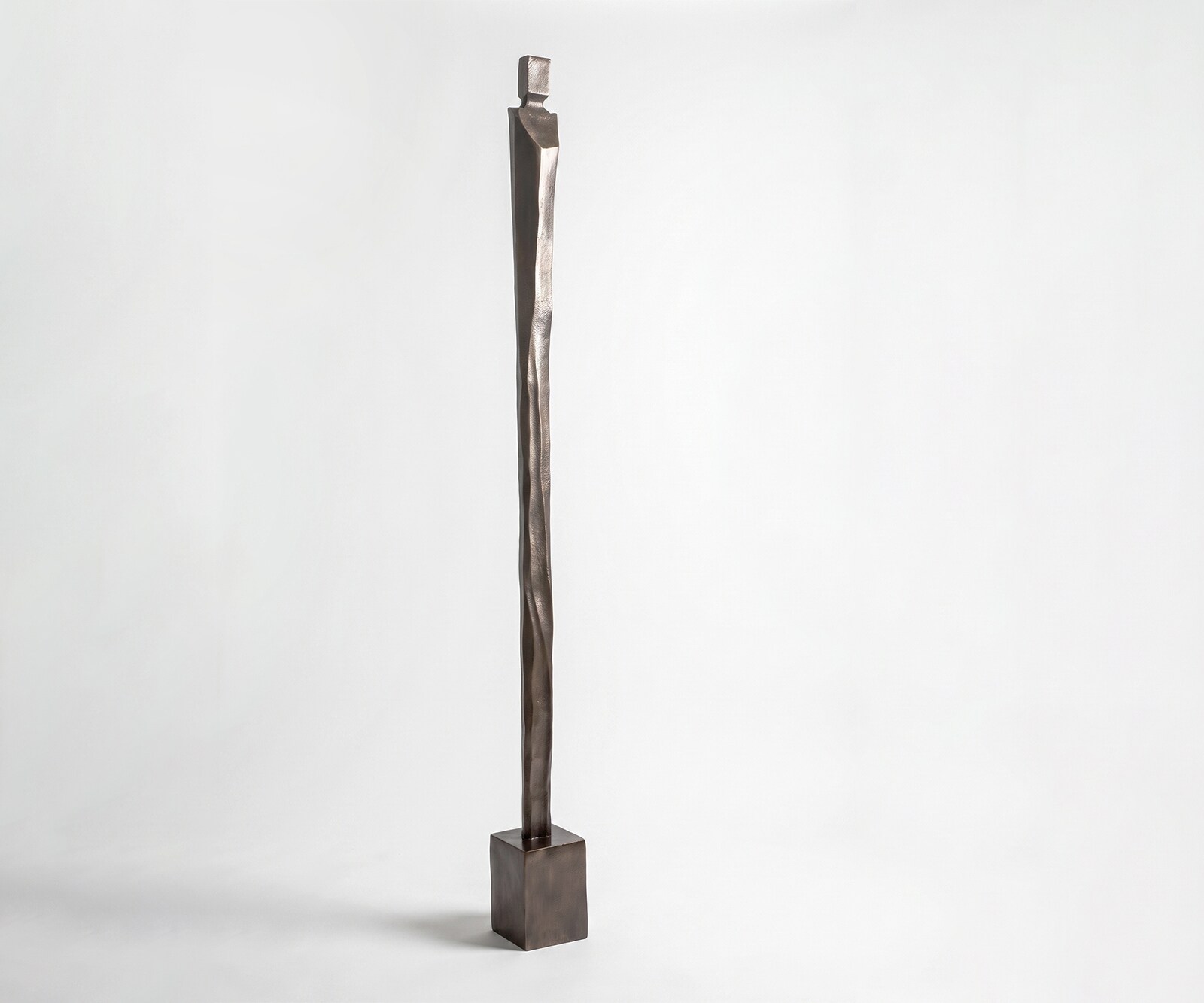Figurine Statera l17 x P16 x H190 cm Aluminium Mokka Bronze Faite main