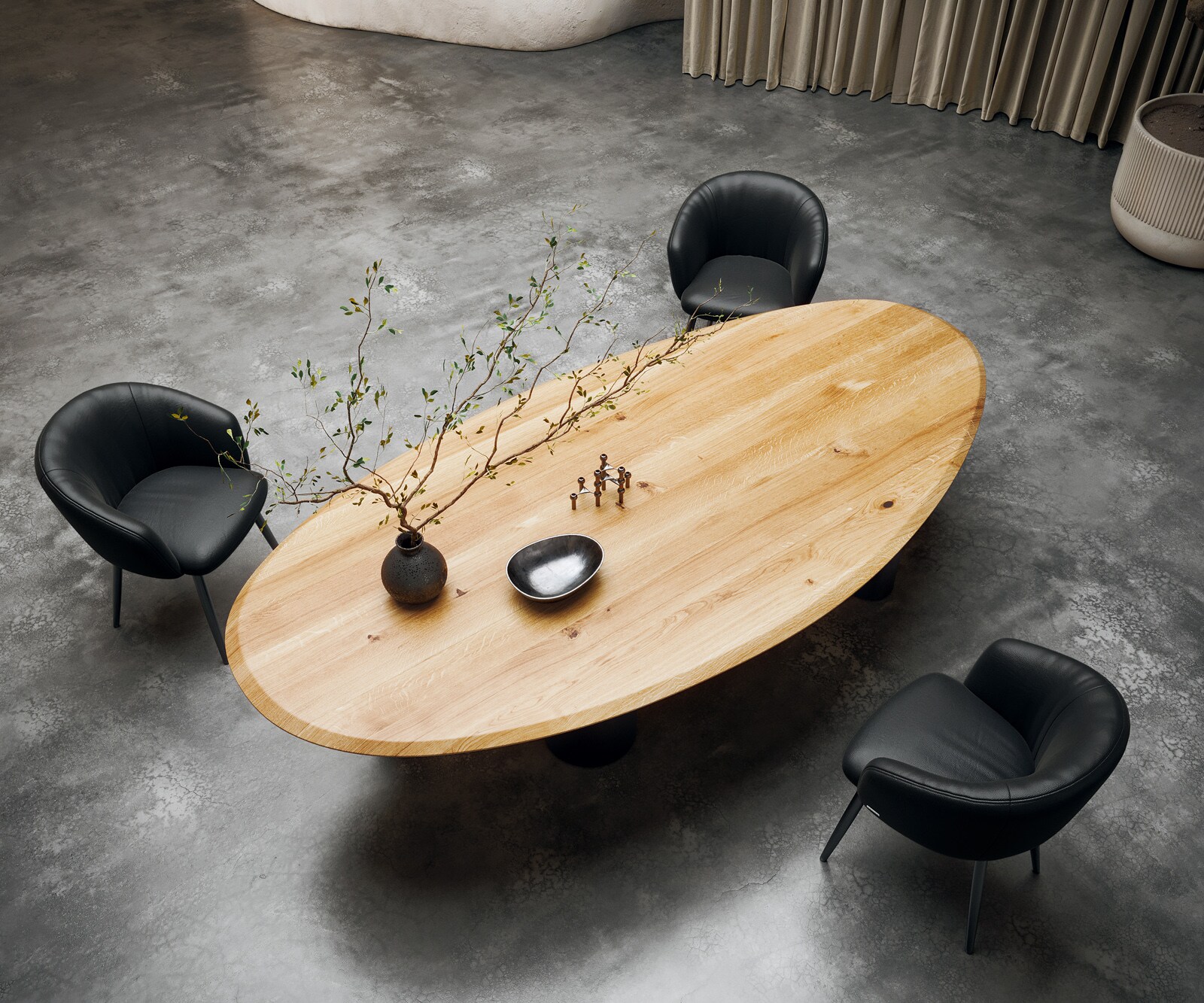 Esstisch Edge Oval 280x130x2,5 Eiche Natur Pilier Metall Schwarz Flow-Edge 1